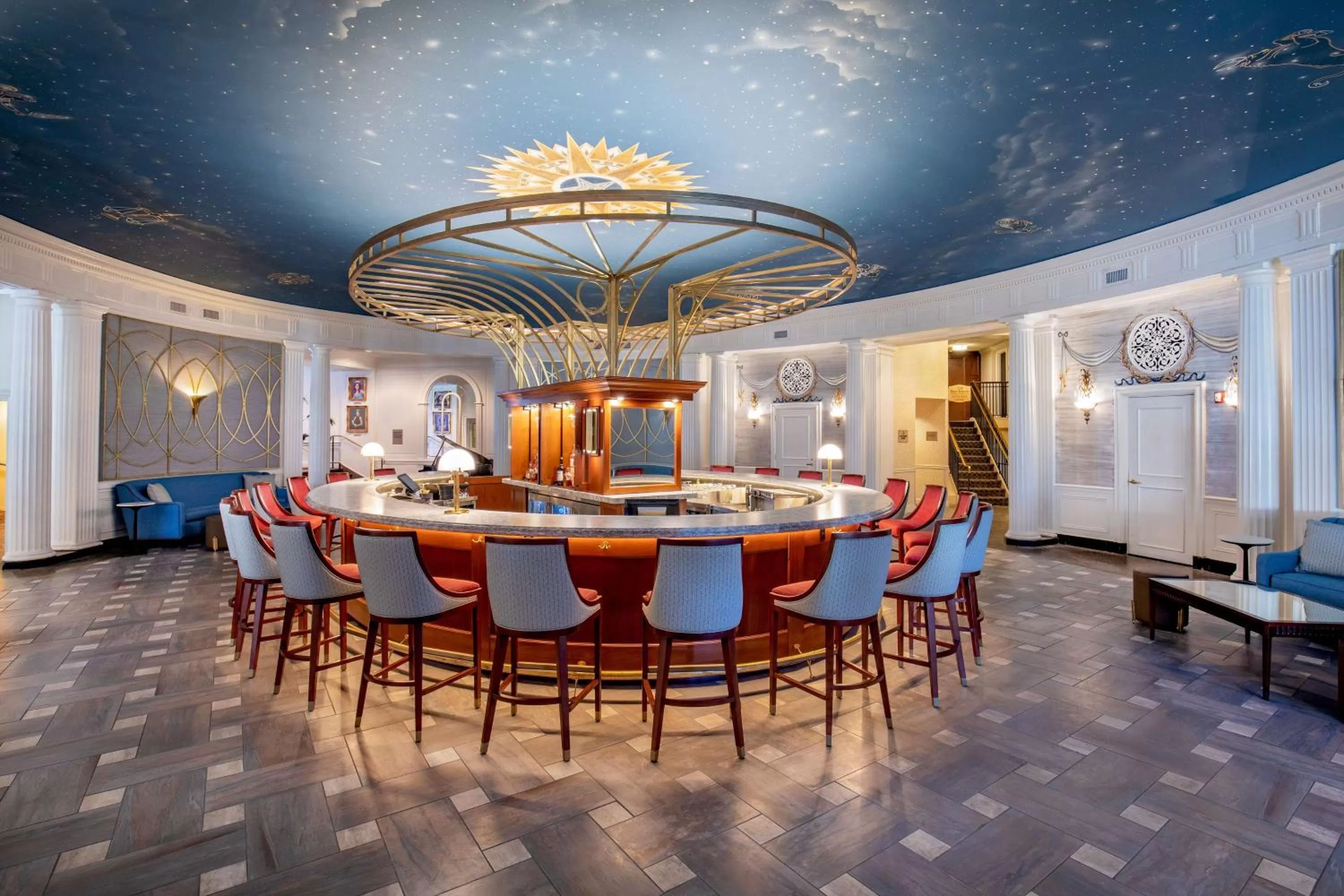 Lounge or bar in Hotel Roanoke & Conference Center, Curio Collection by Hilton