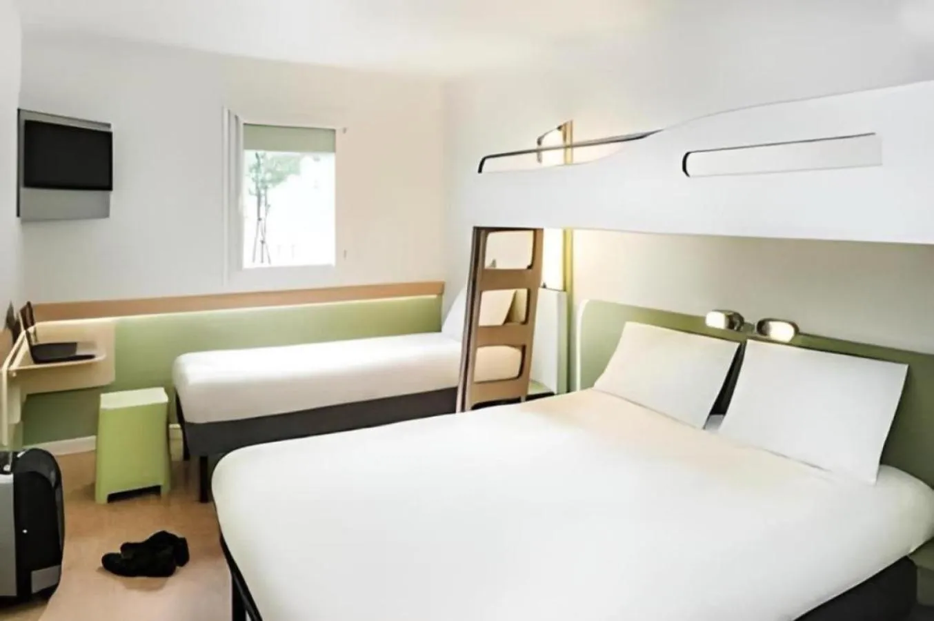 Family, Bed in Hotel Inn Design Issoudun