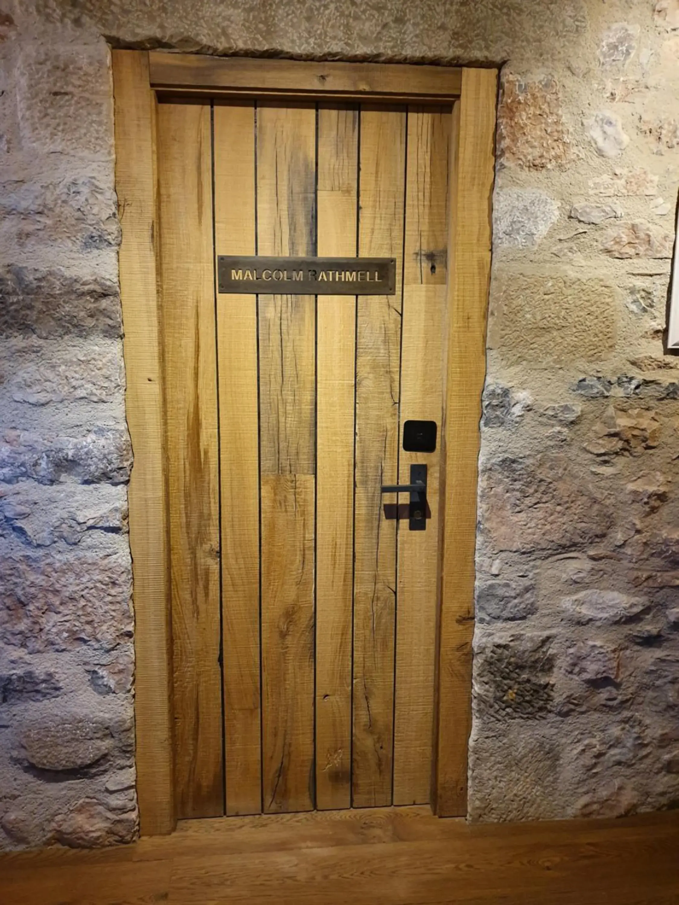Text overlay in Hotel Puig Francó - Adults Only