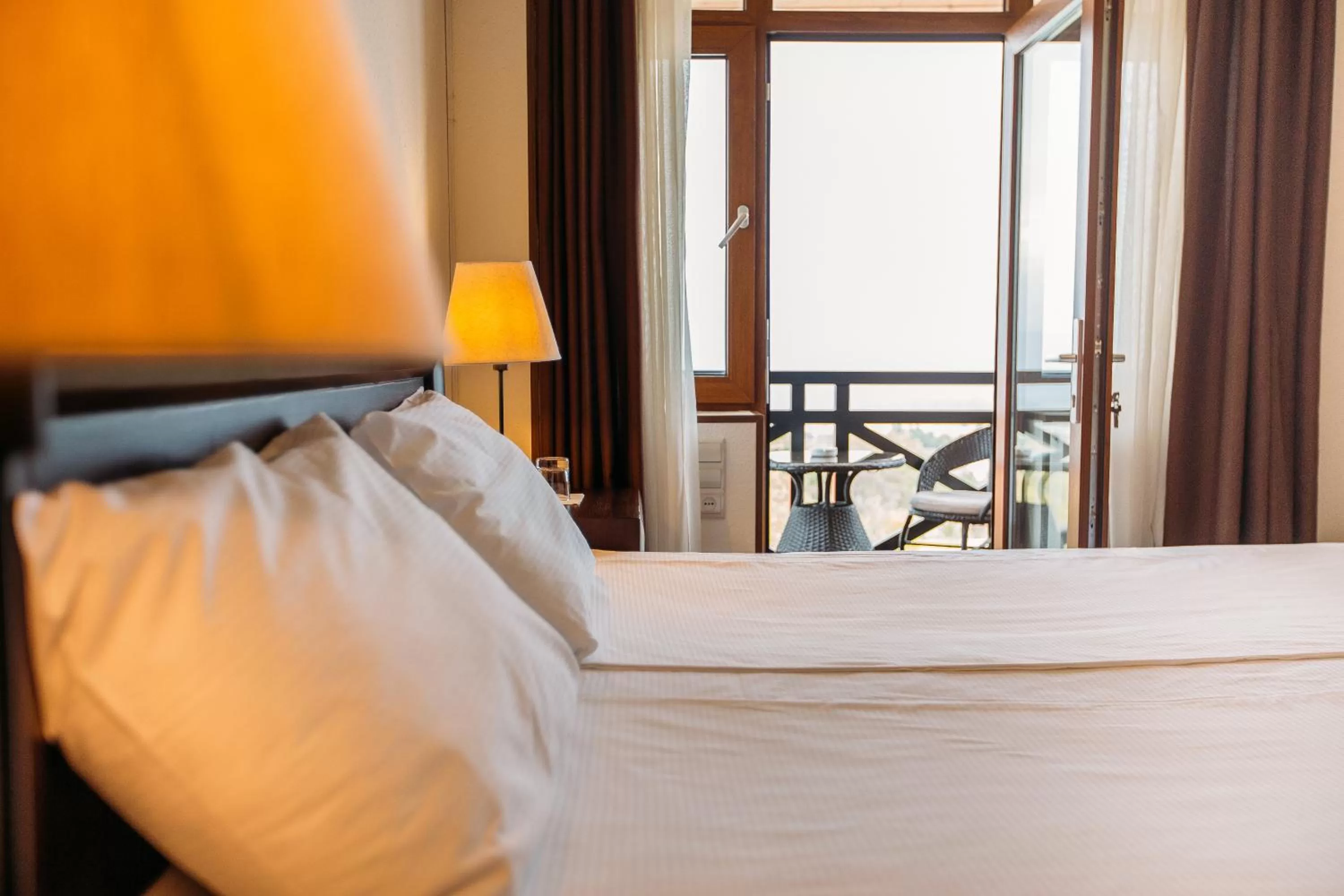 Photo of the whole room, Bed in Schuchmann Wines Château,Villas & SPA