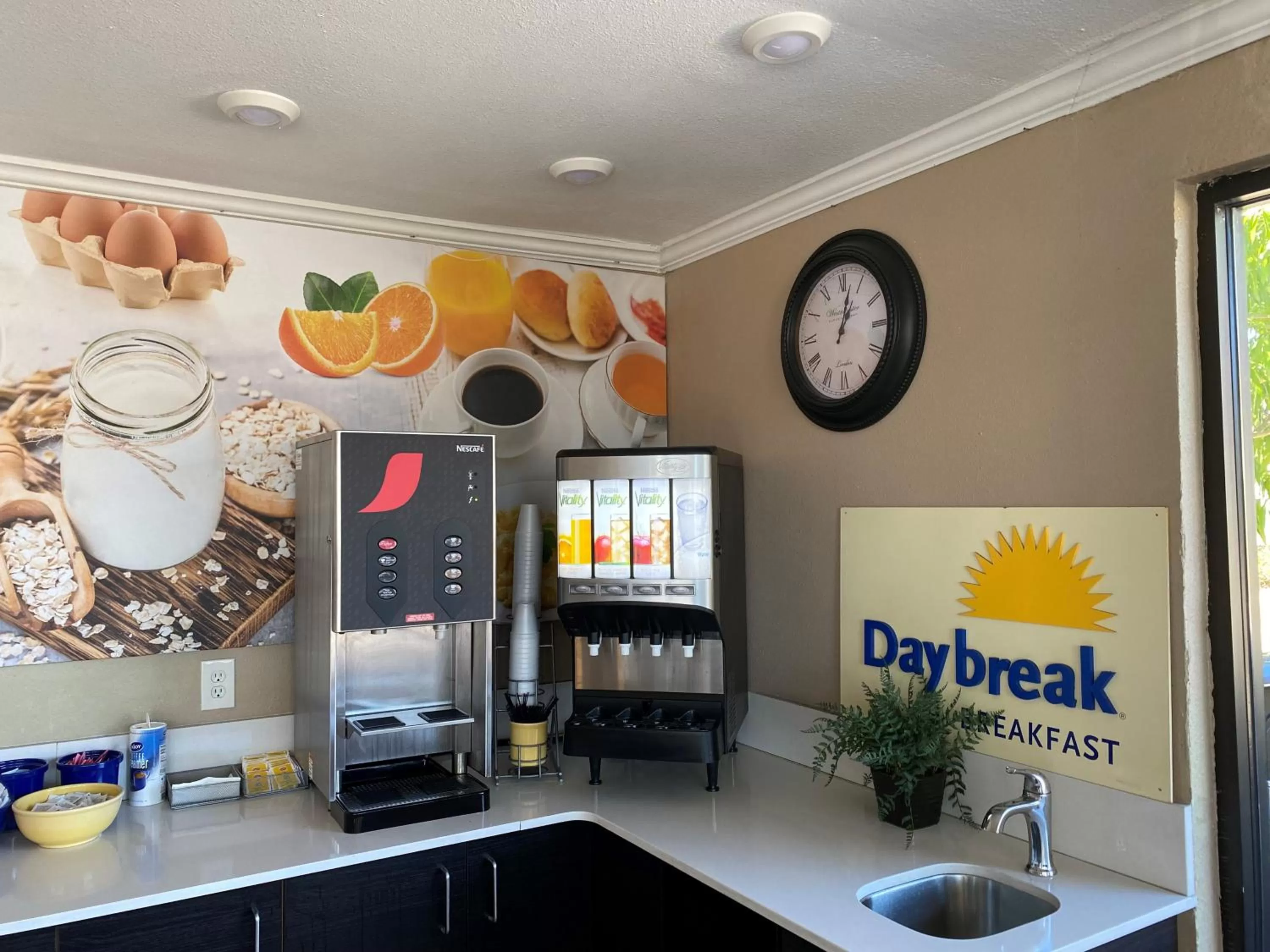 Breakfast in Days Inn by Wyndham St. Petersburg Central