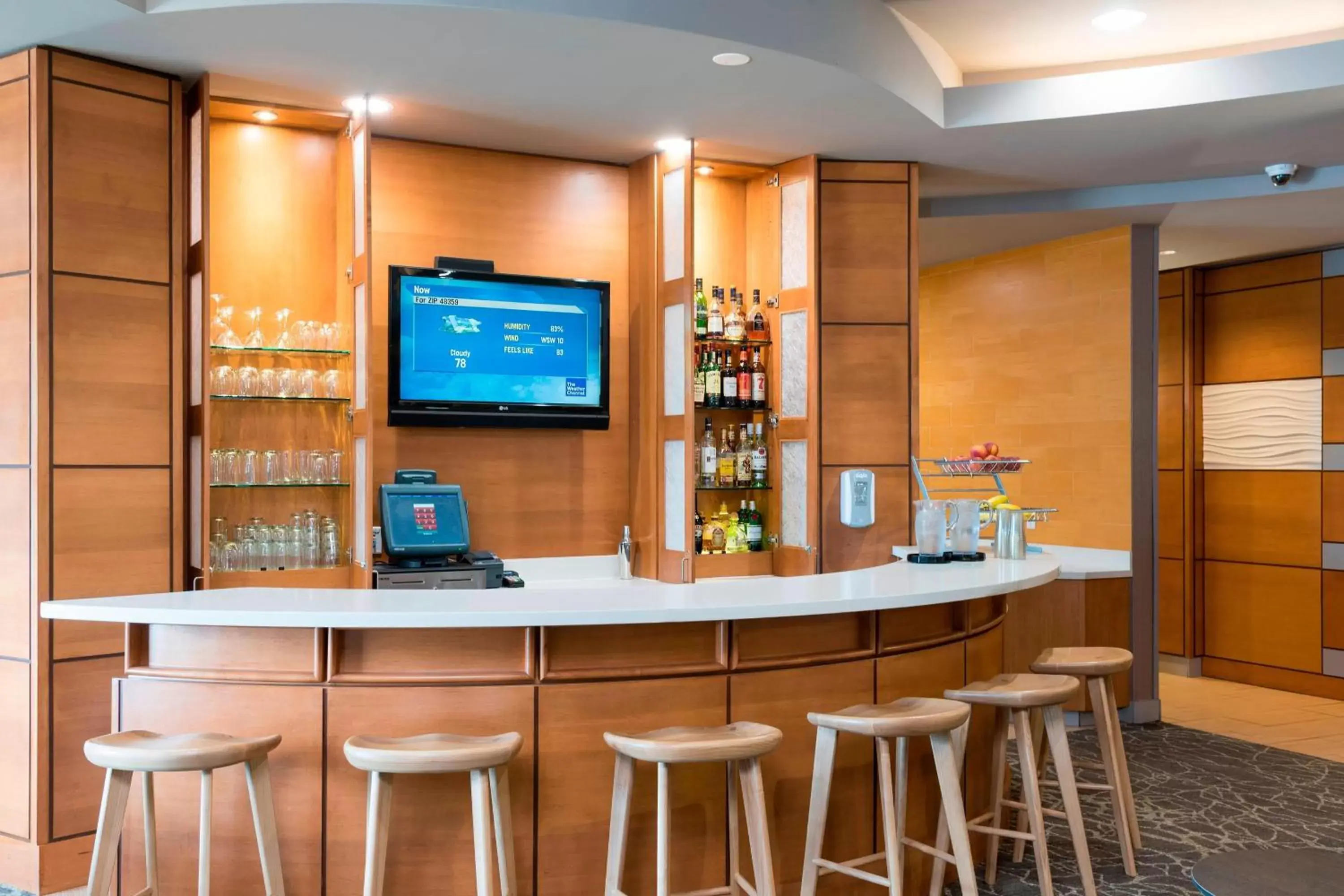 Lobby or reception, Lounge/Bar in SpringHill Suites Detroit Auburn Hills