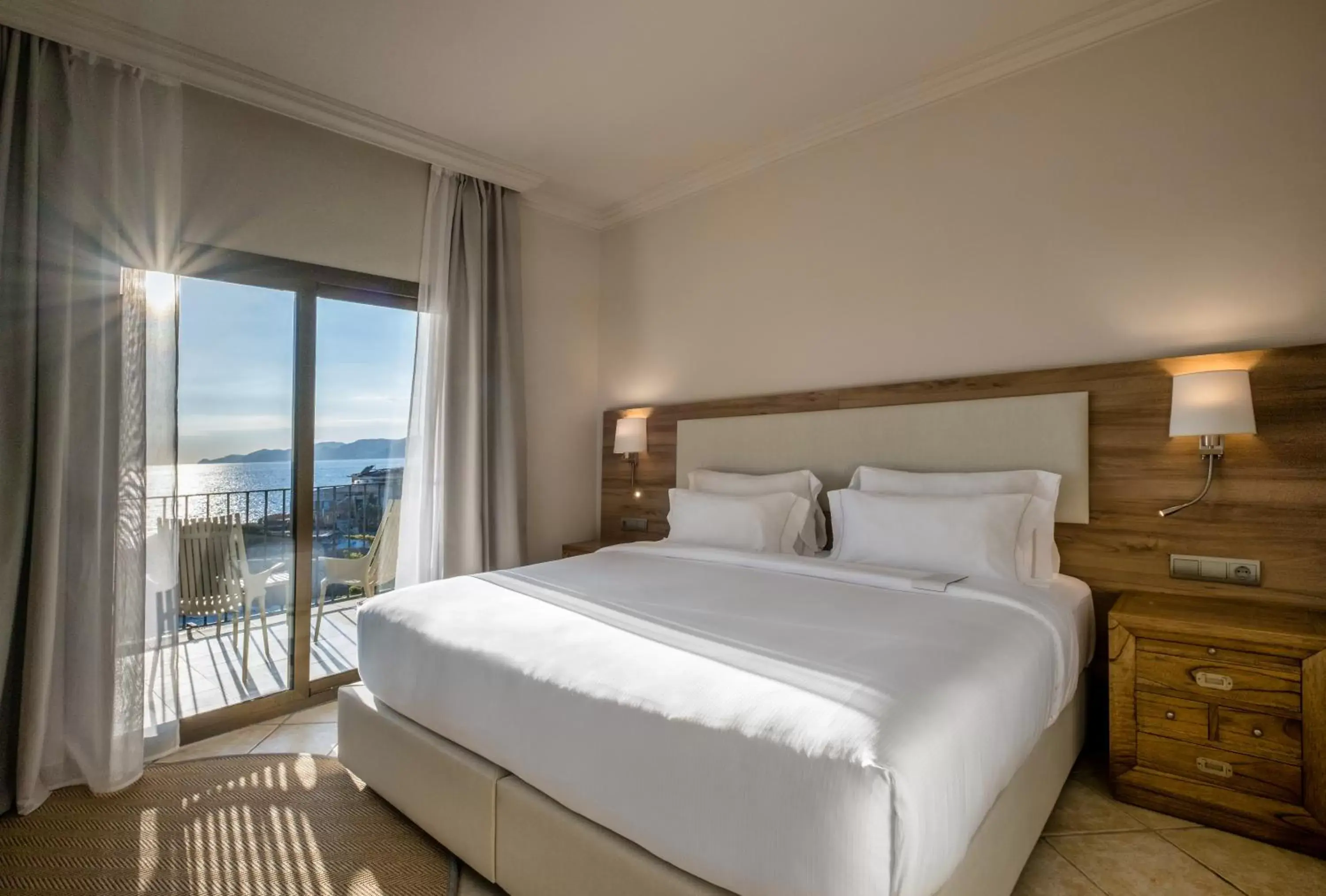 Double or Twin Room with Sea View in Eden Roc Hotel & Spa by Brava Hoteles