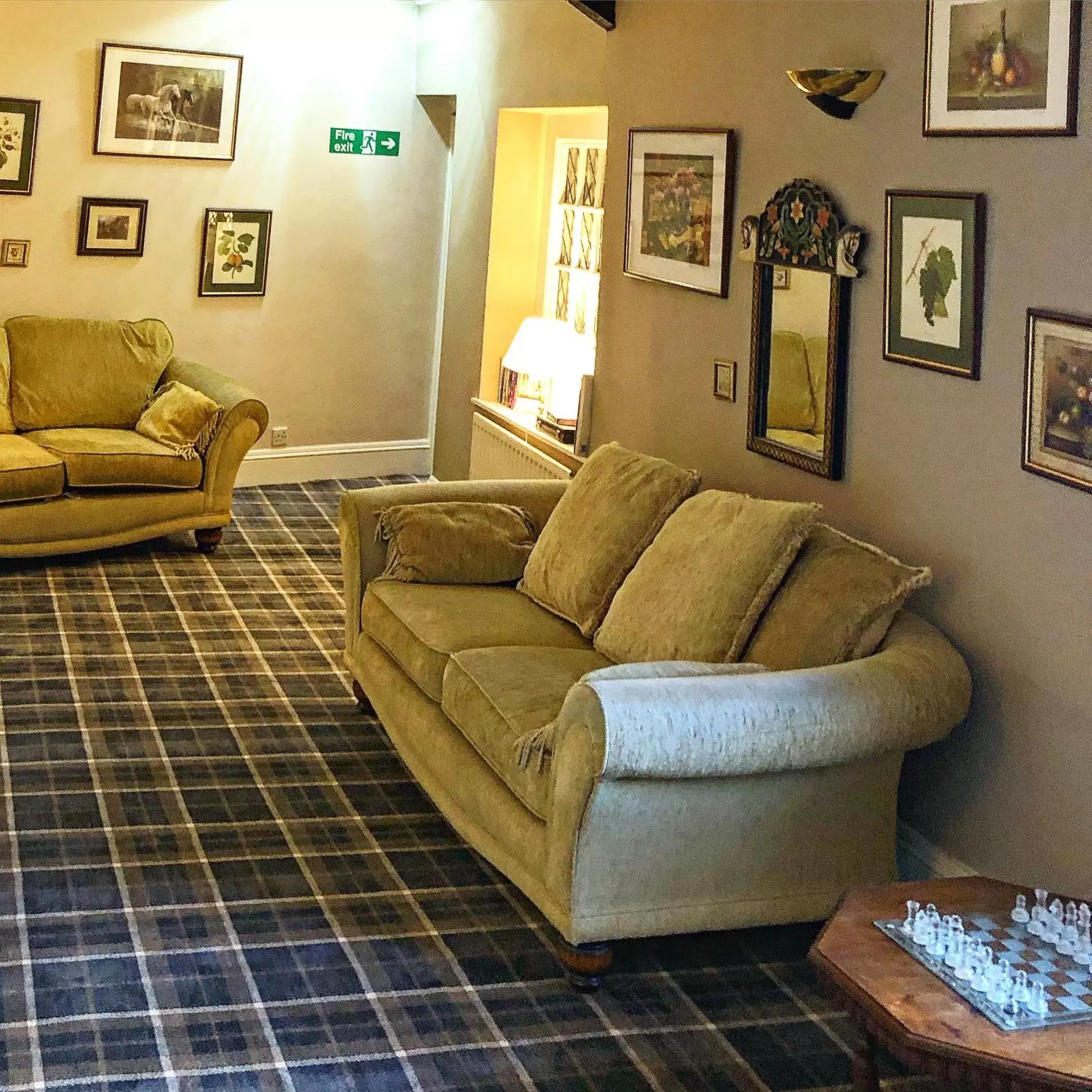 Lounge or bar, Seating Area in String Of Horses