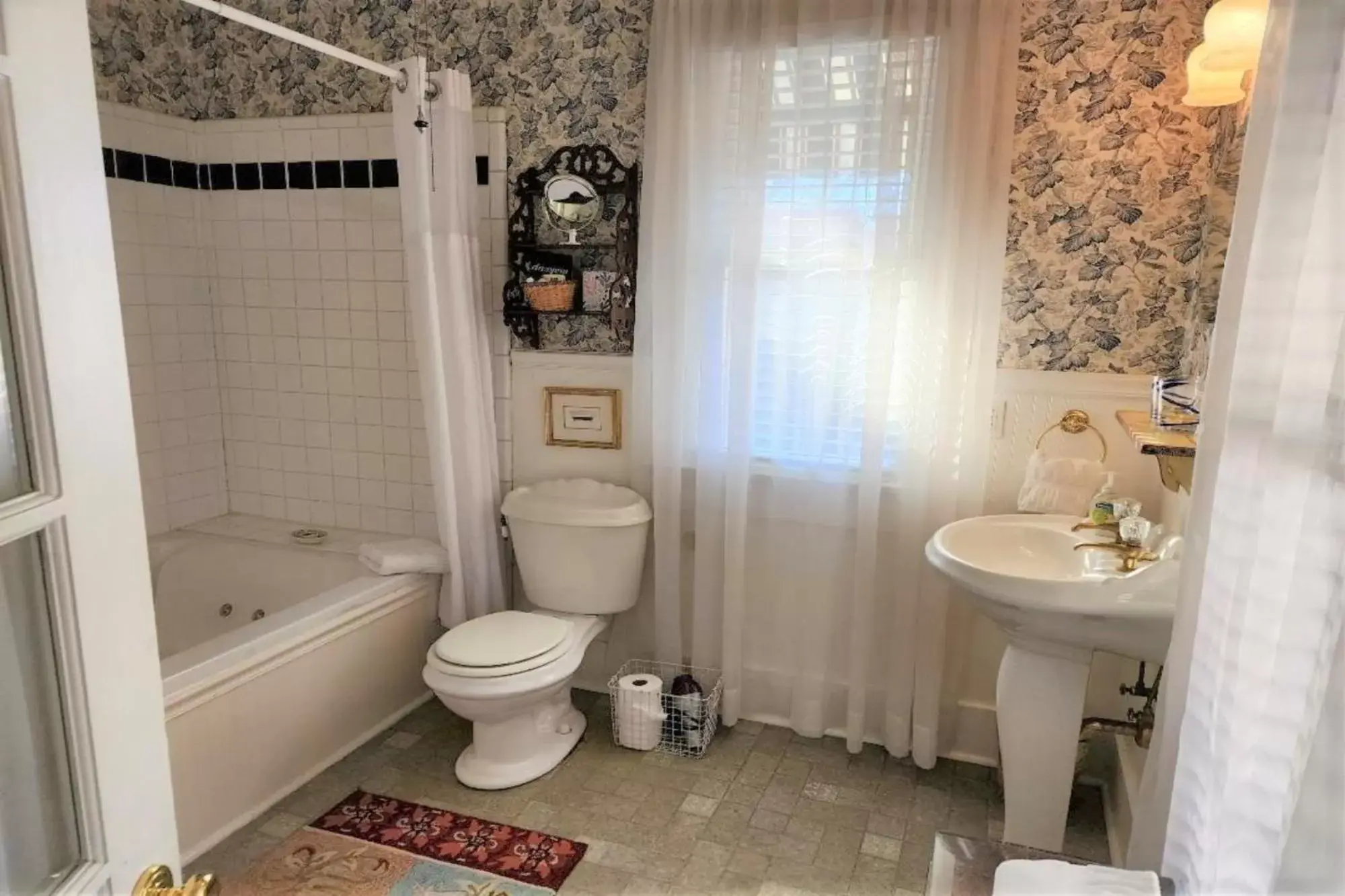 Bathroom in Rosemont B&B Cottages