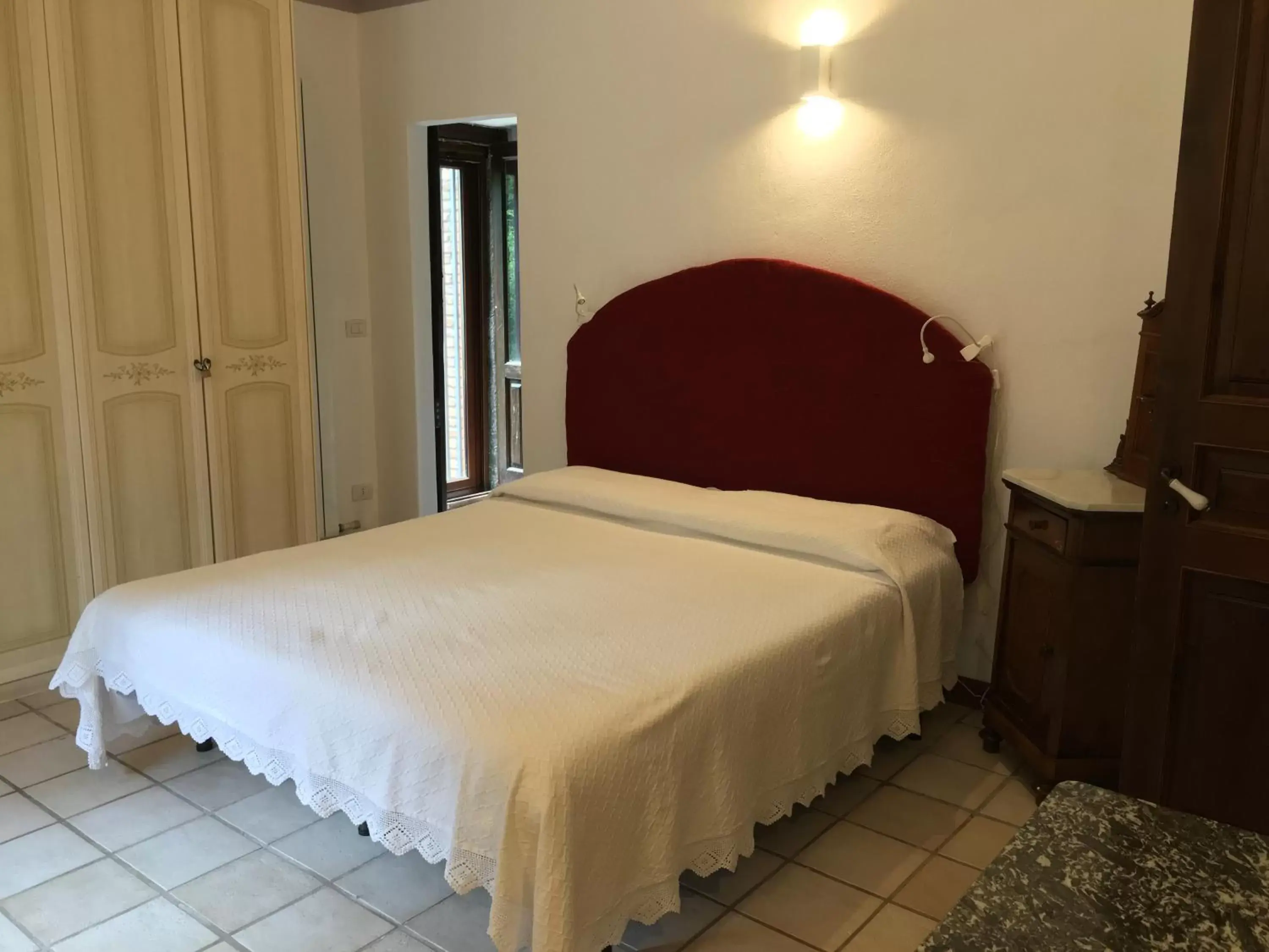 Bed in Bed and Breakfast Il Glicine