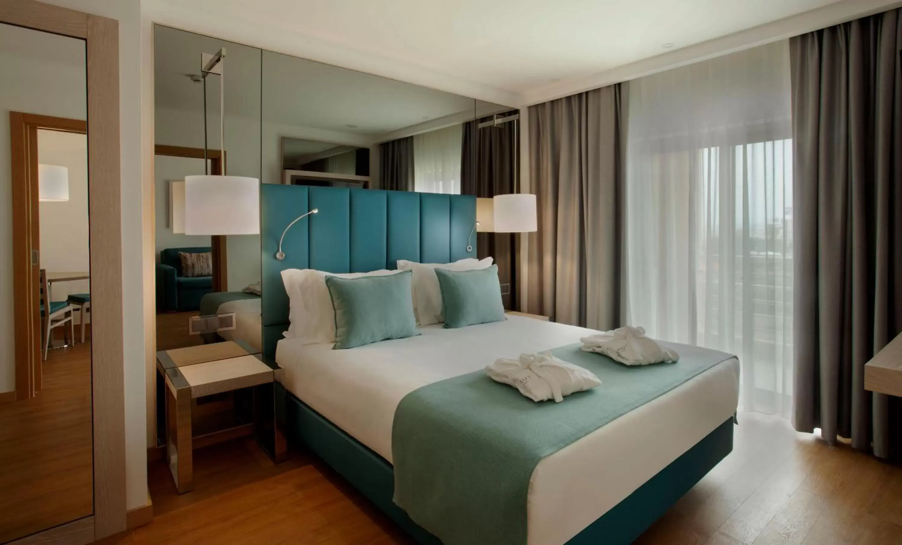 Bed in TURIM Presidente Hotel