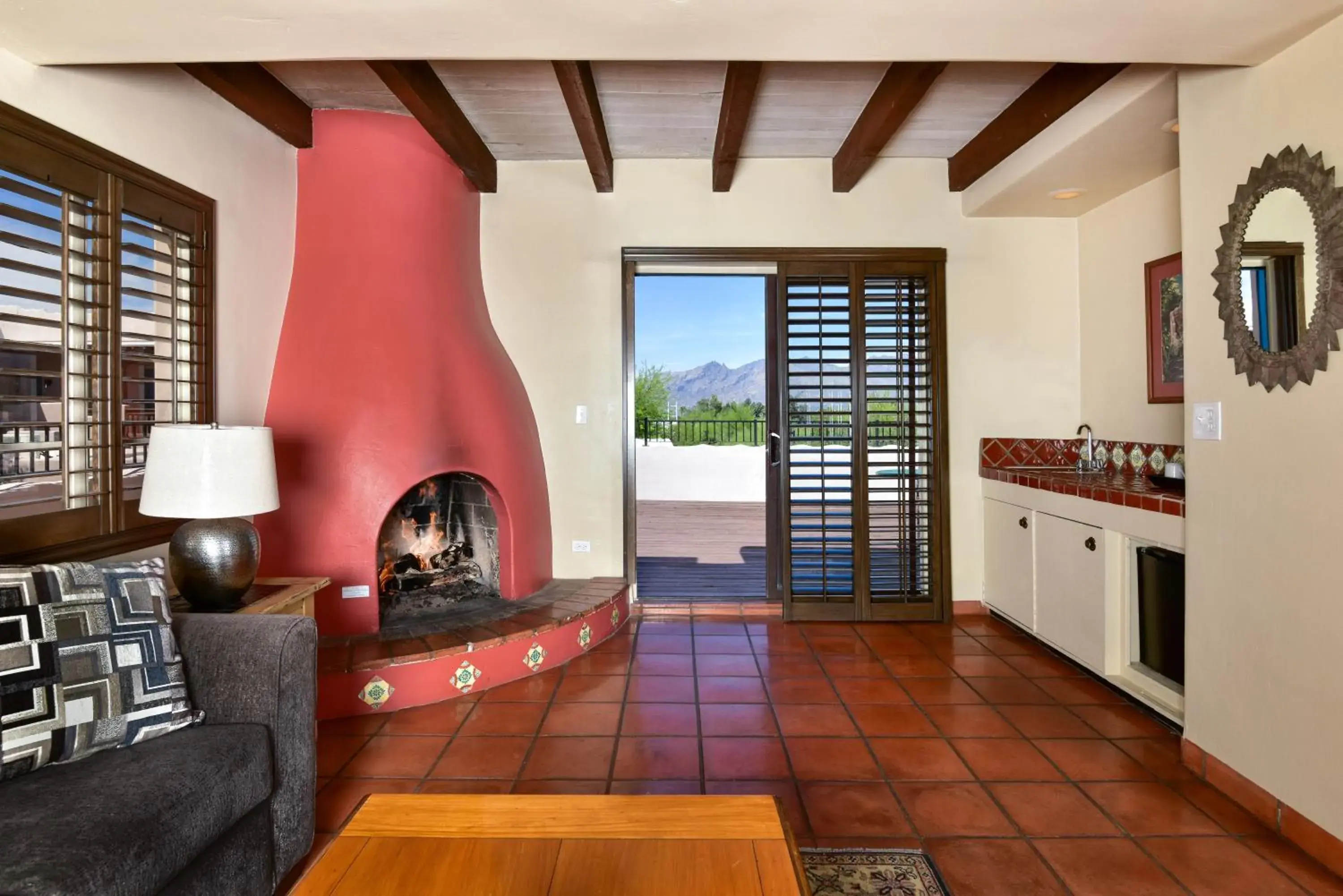 View (from property/room), Seating Area in Lodge On The Desert