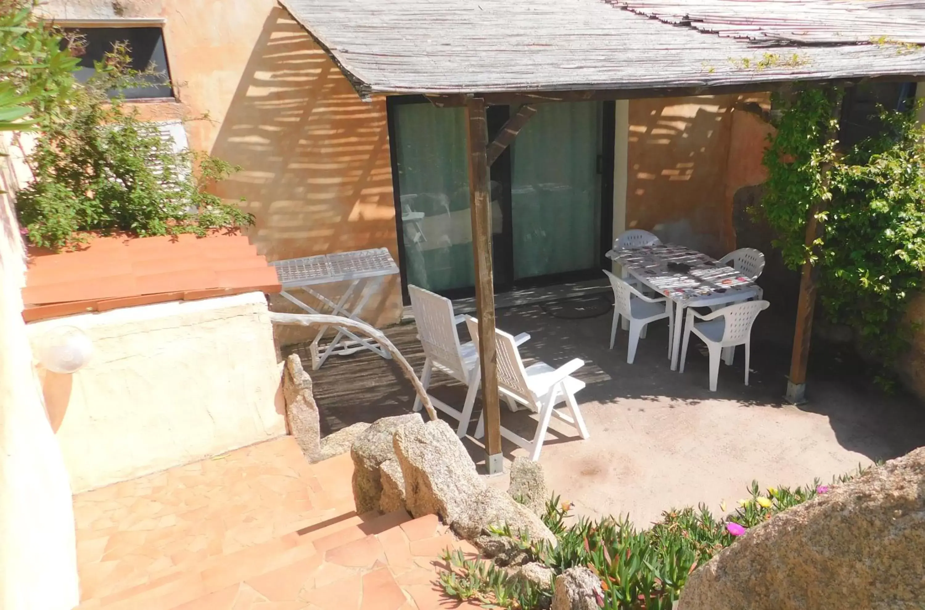 Patio in Locanda Domus De Vida Turismo Rurale