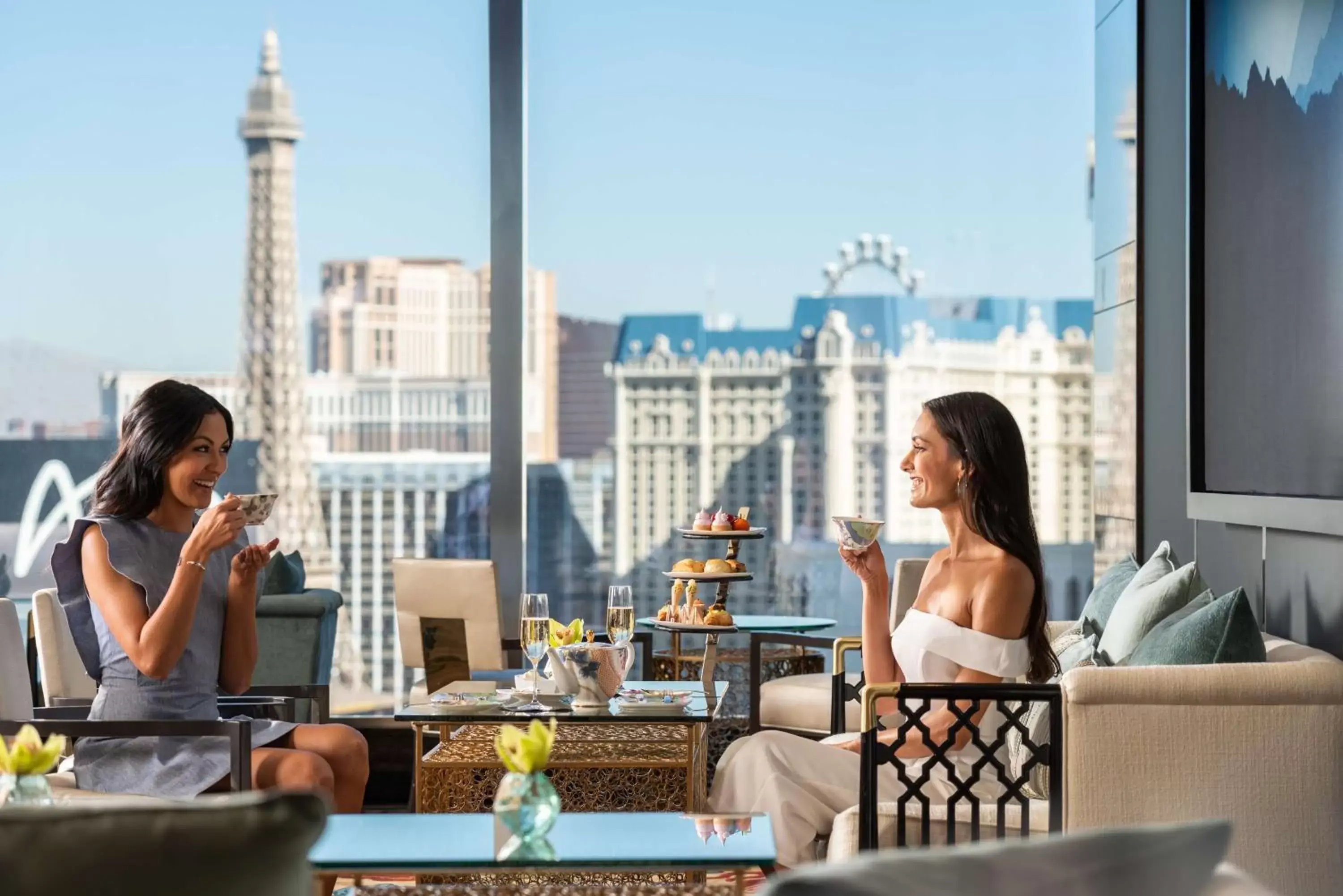 Dining area in Waldorf Astoria Las Vegas