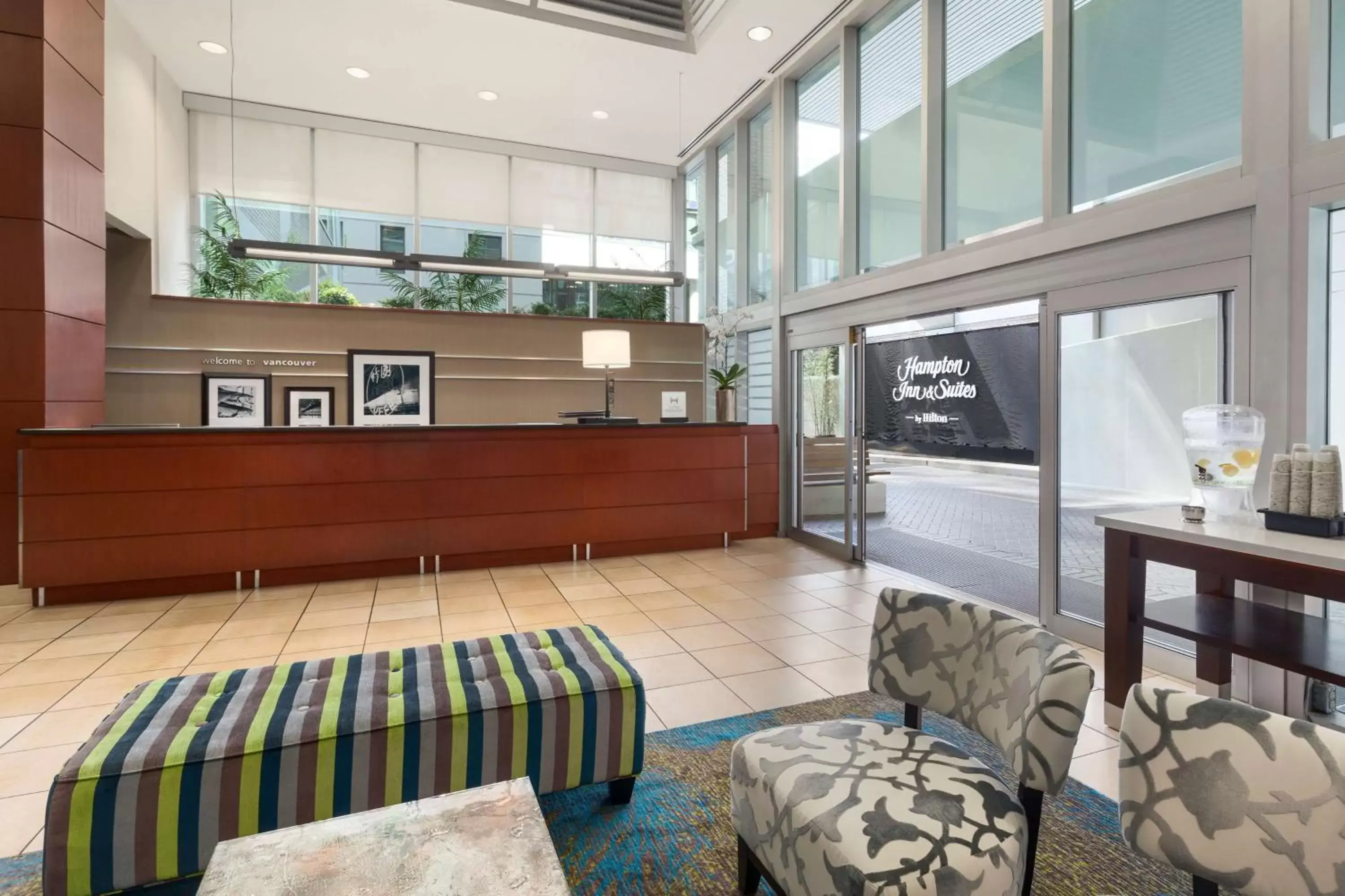 Property building, Lobby/Reception in Hampton Inn & Suites, by Hilton - Vancouver Downtown