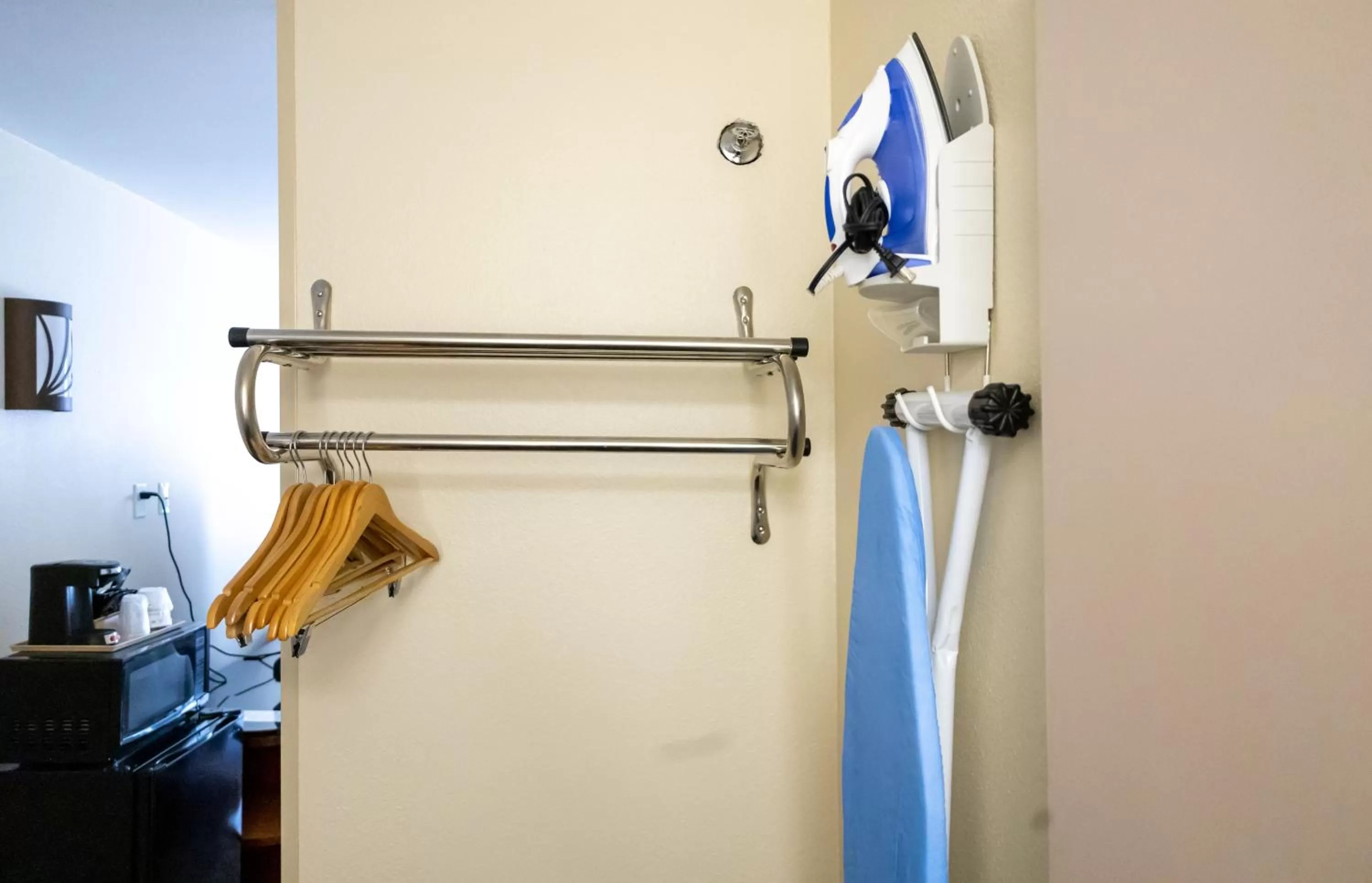 furniture in Days Inn by Wyndham College Park Atlanta Airport South