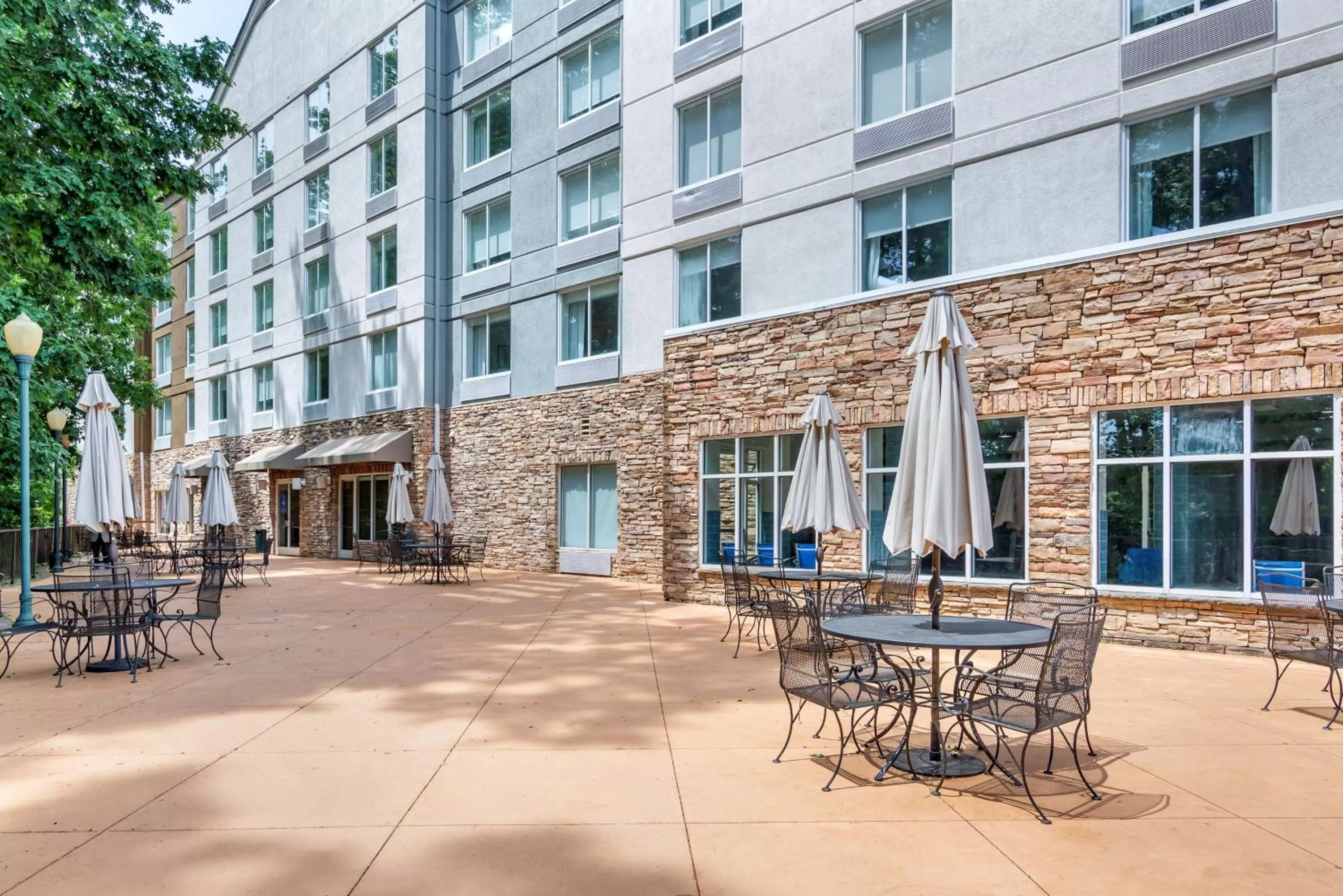 Property building in Hilton Garden Inn Atlanta Northeast/Gwinnett Sugarloaf