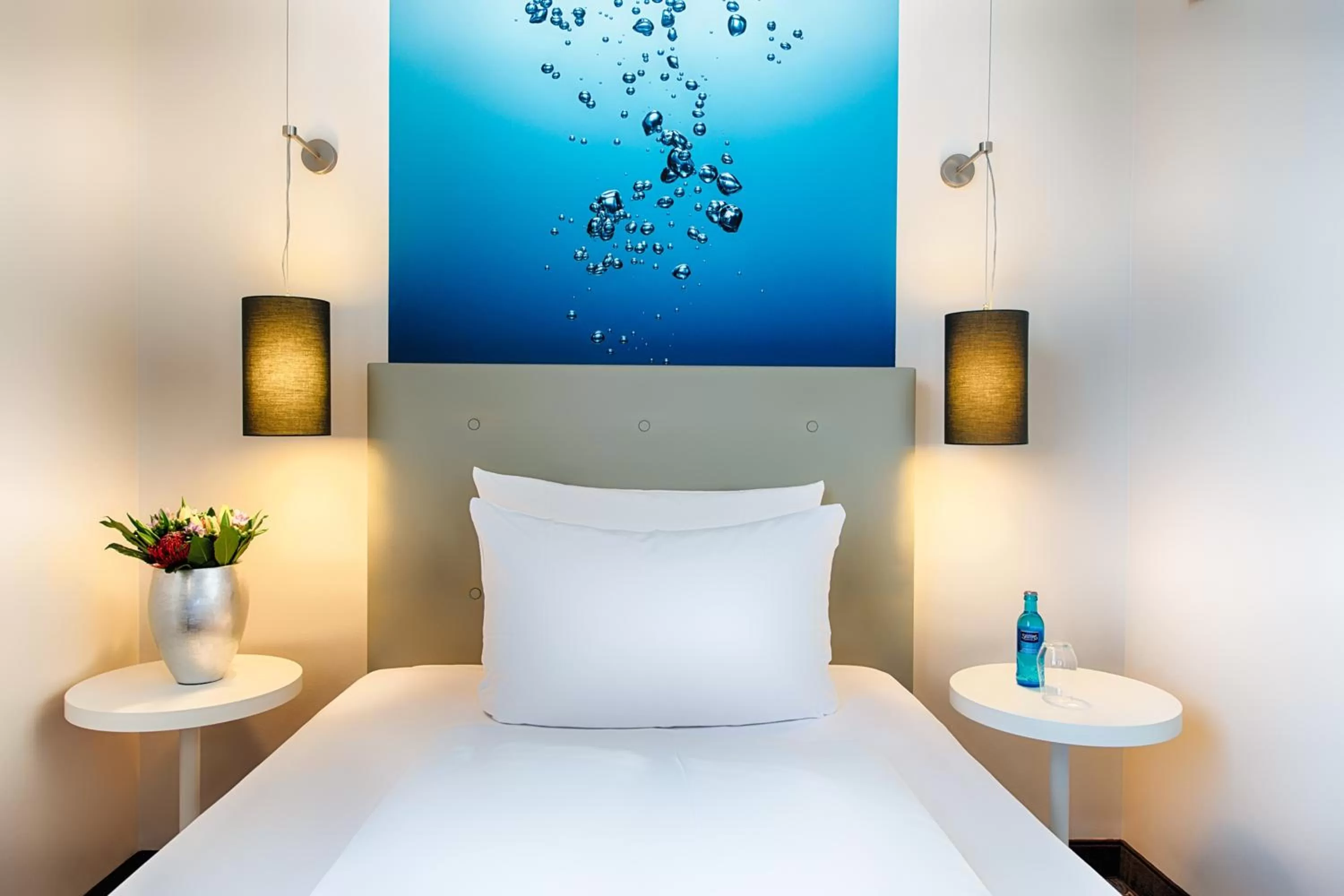 Photo of the whole room, Bed in ACHAT Hotel Bremen City