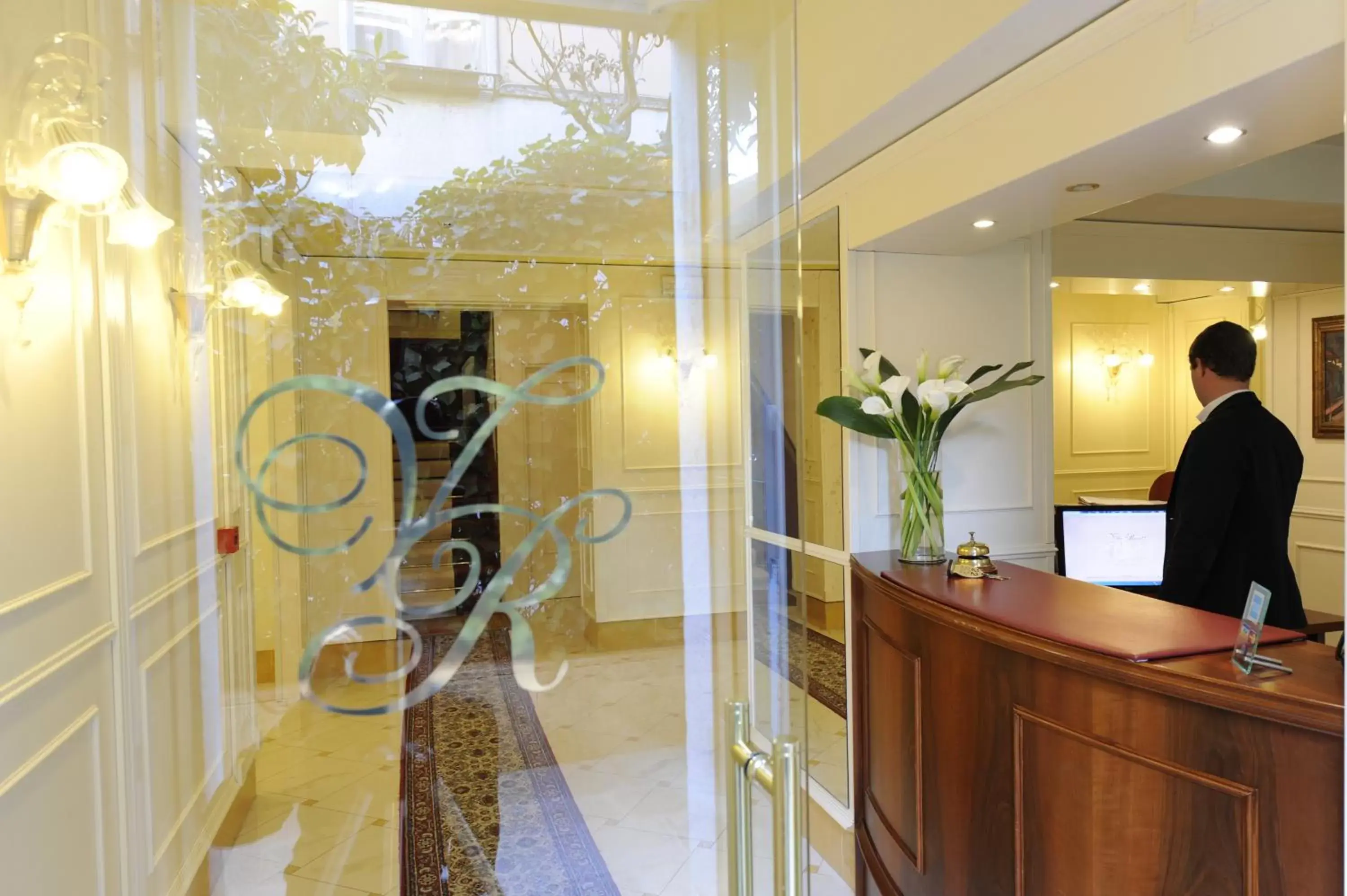 Lobby or reception in Hotel Villa Rosa Lobby or reception in Hotel Villa Rosa