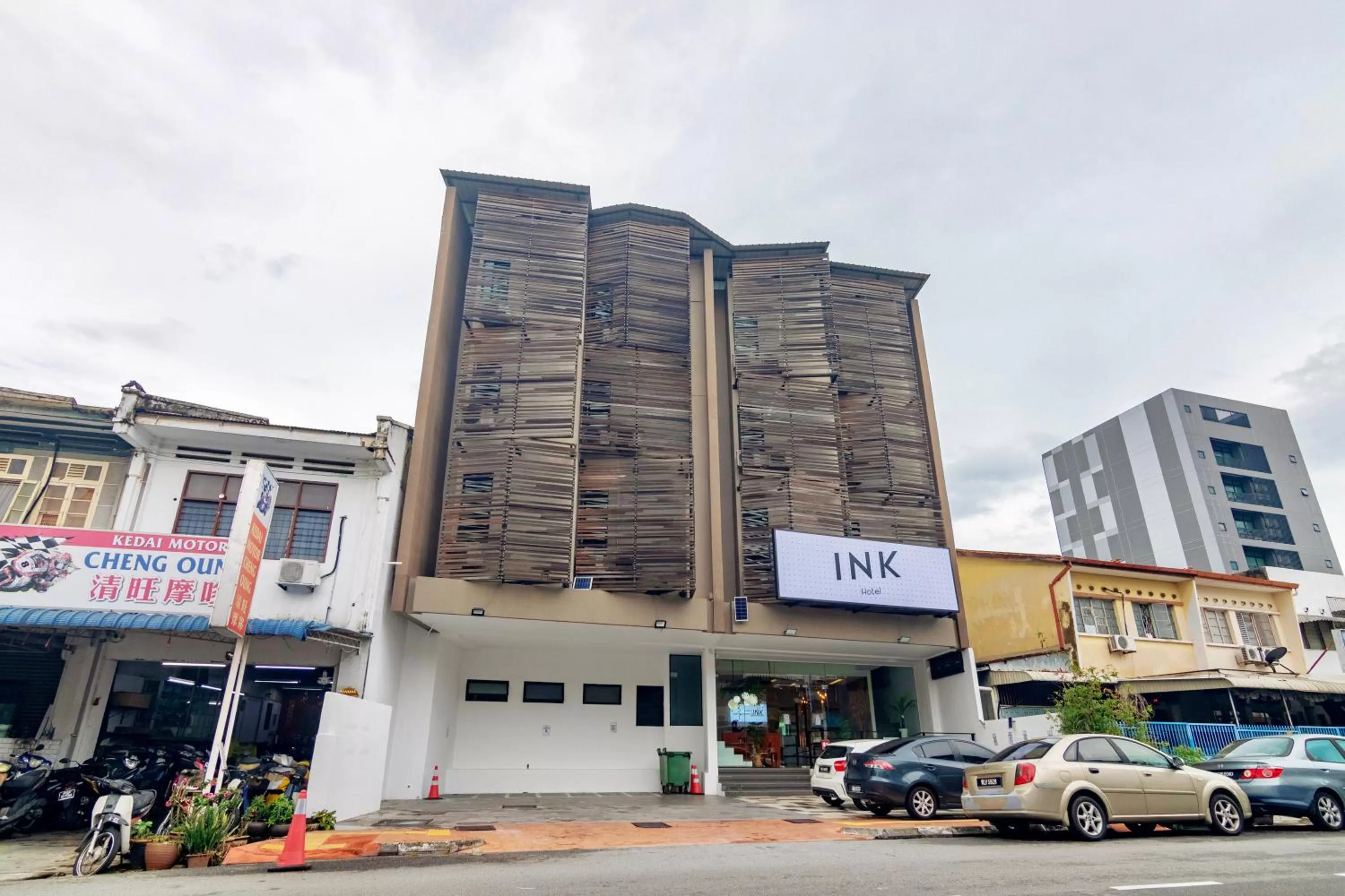 Property Building in Ink Hotel by ALV