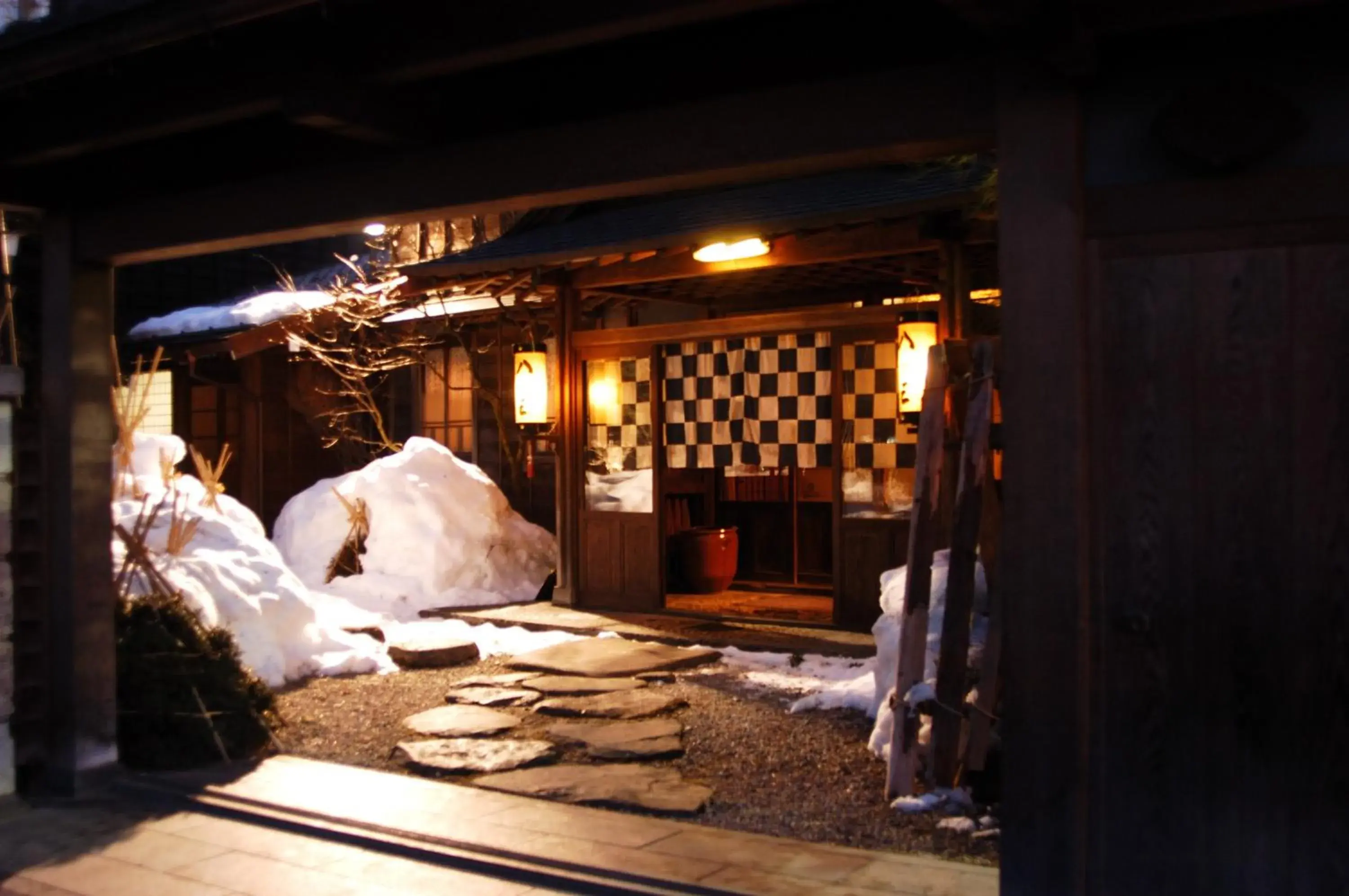 Facade/entrance in Ryokan Yatsusankan