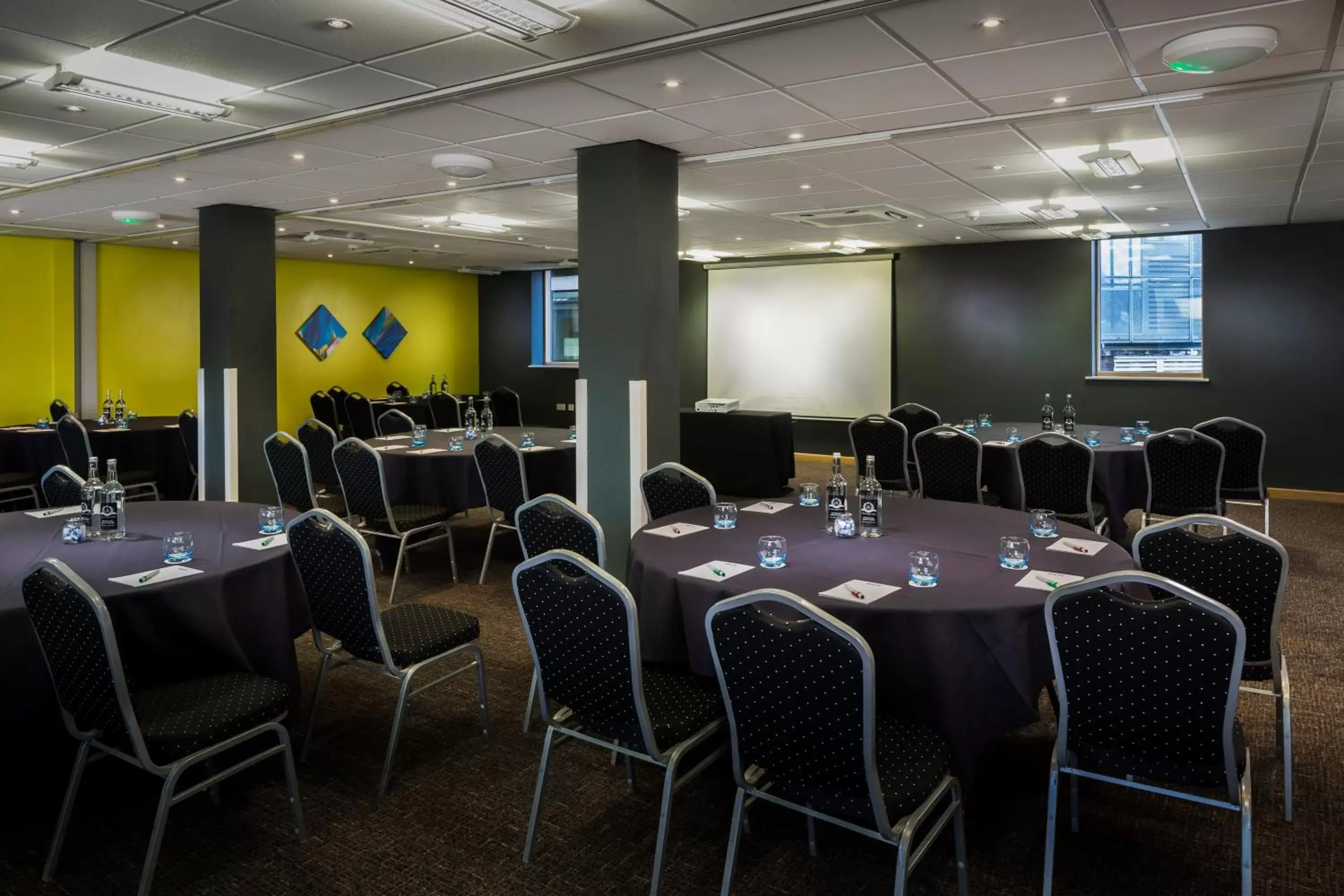 Meeting/conference room in Park Inn by Radisson Peterborough