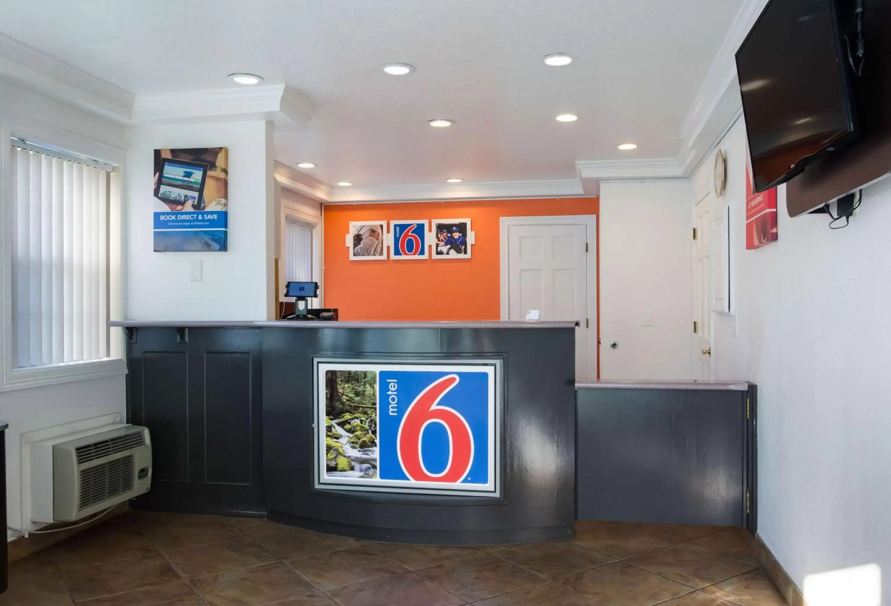 Lobby or reception, Lobby/Reception in Motel 6-Canby, OR