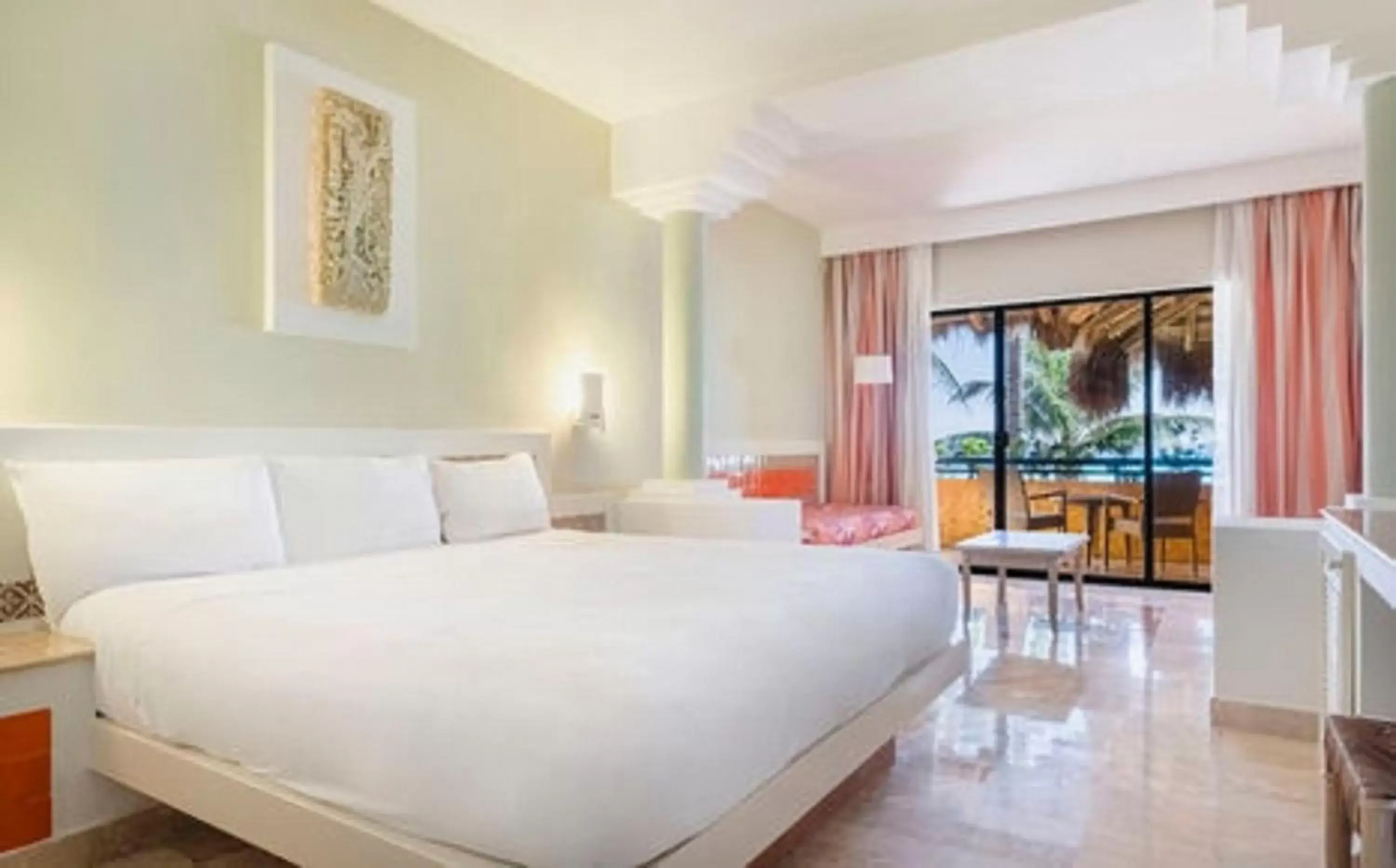 Ocean Front Junior Suite (1 adult + 3 children) in Iberostar Quetzal