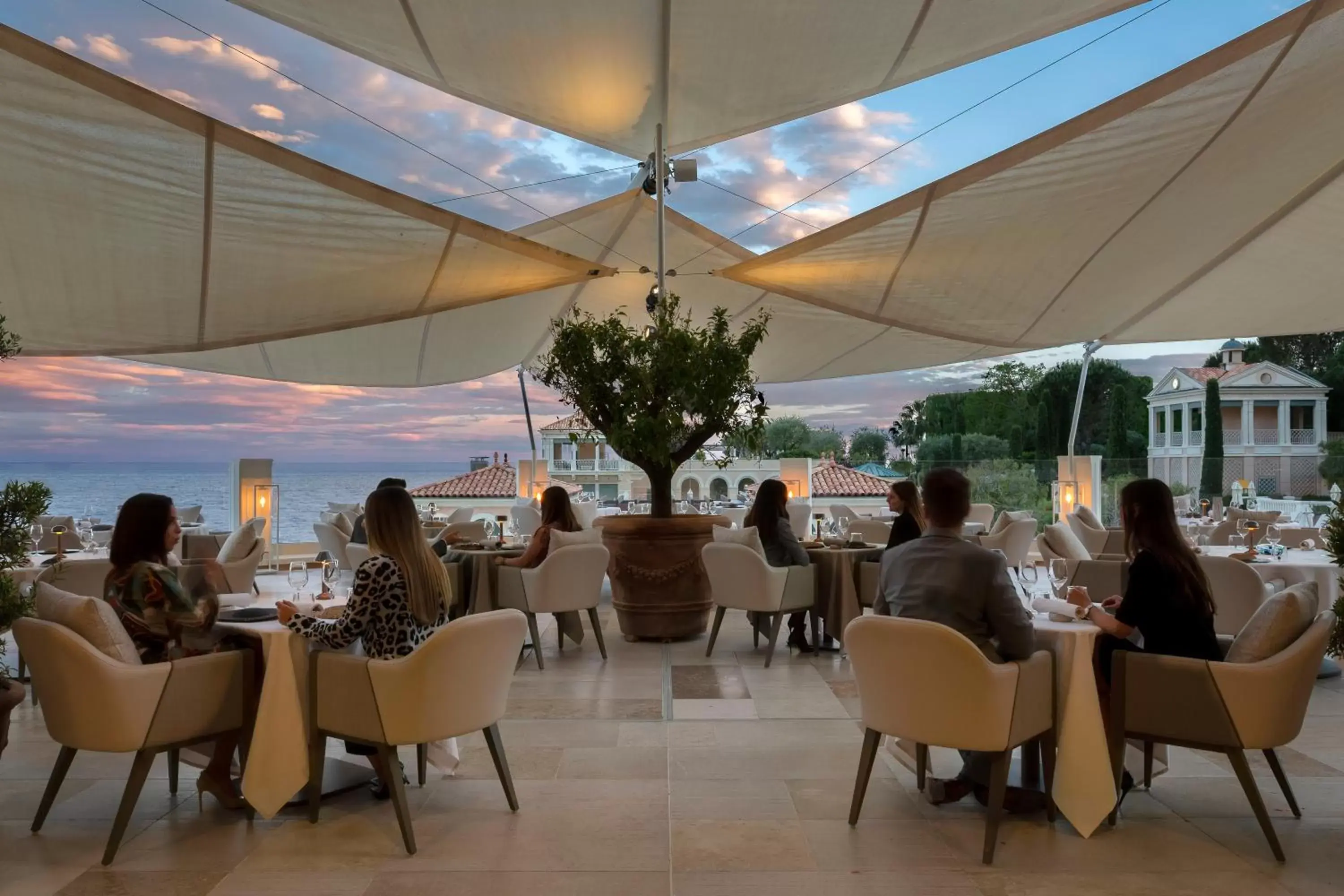 Restaurant/Places to Eat in Monte-Carlo Bay Hotel & Resort