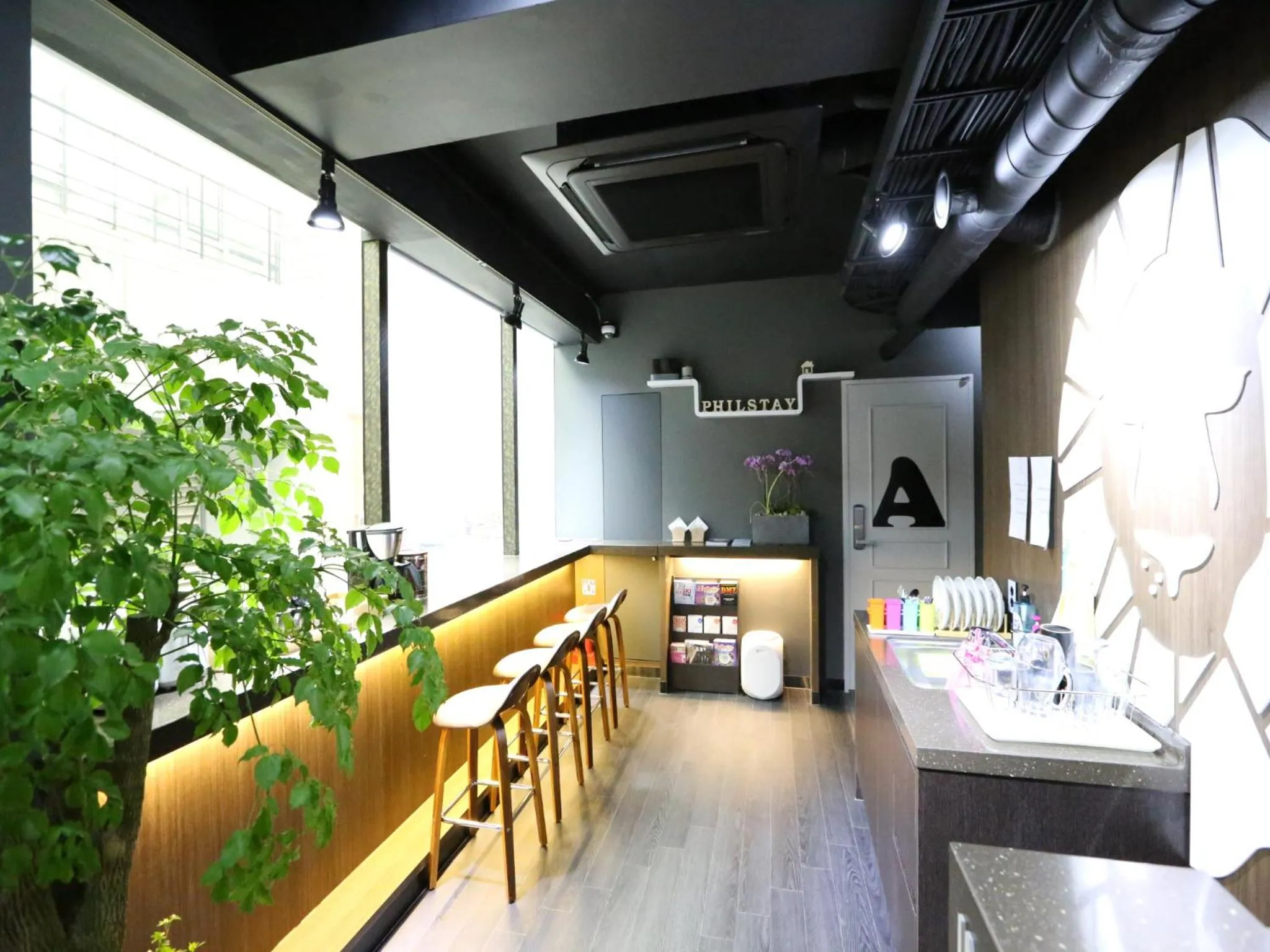 Lounge or bar in Philstay Myeongdong Boutique Female