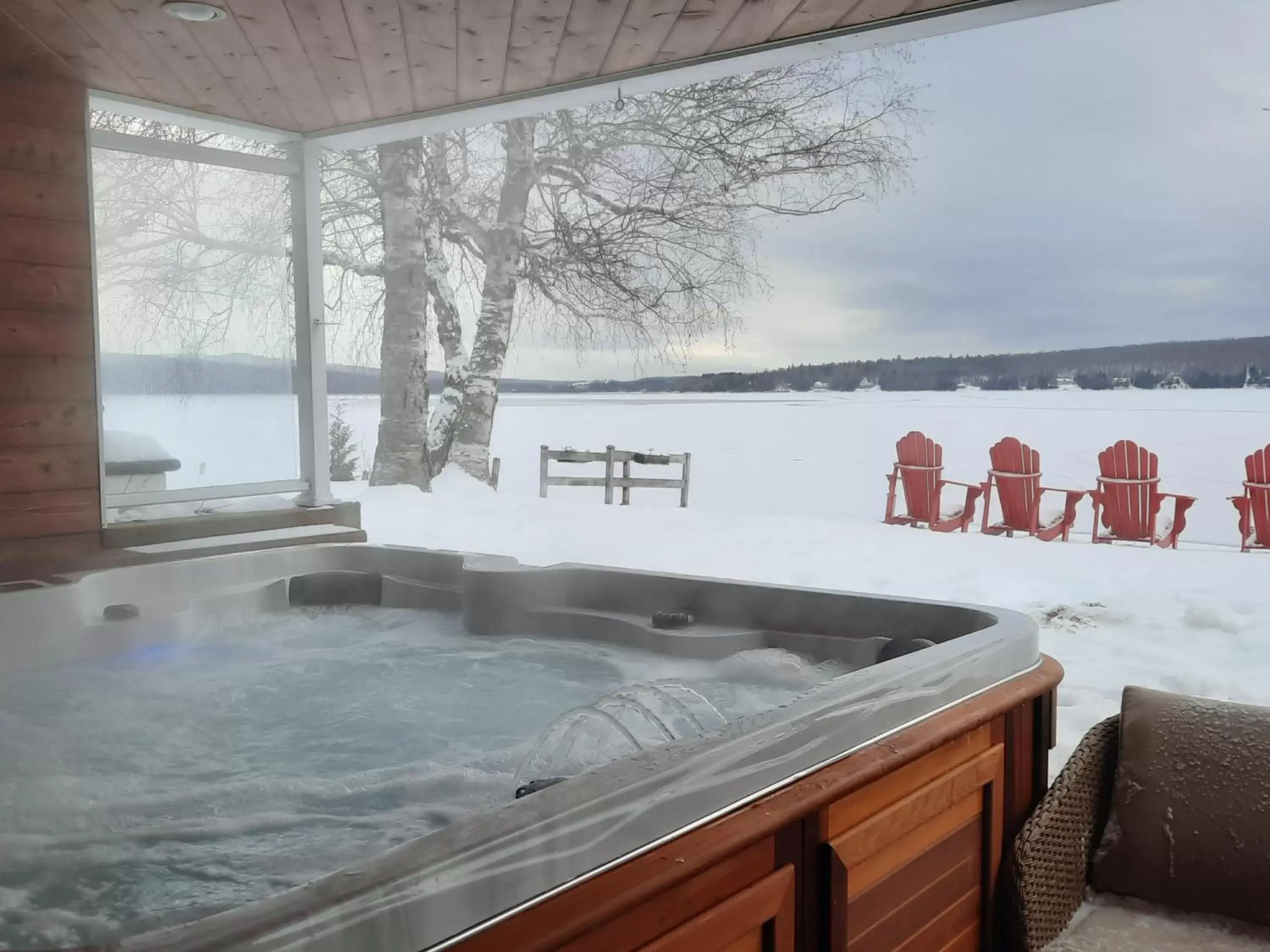 Spa and wellness centre/facilities in Auberge et Chalets sur le Lac