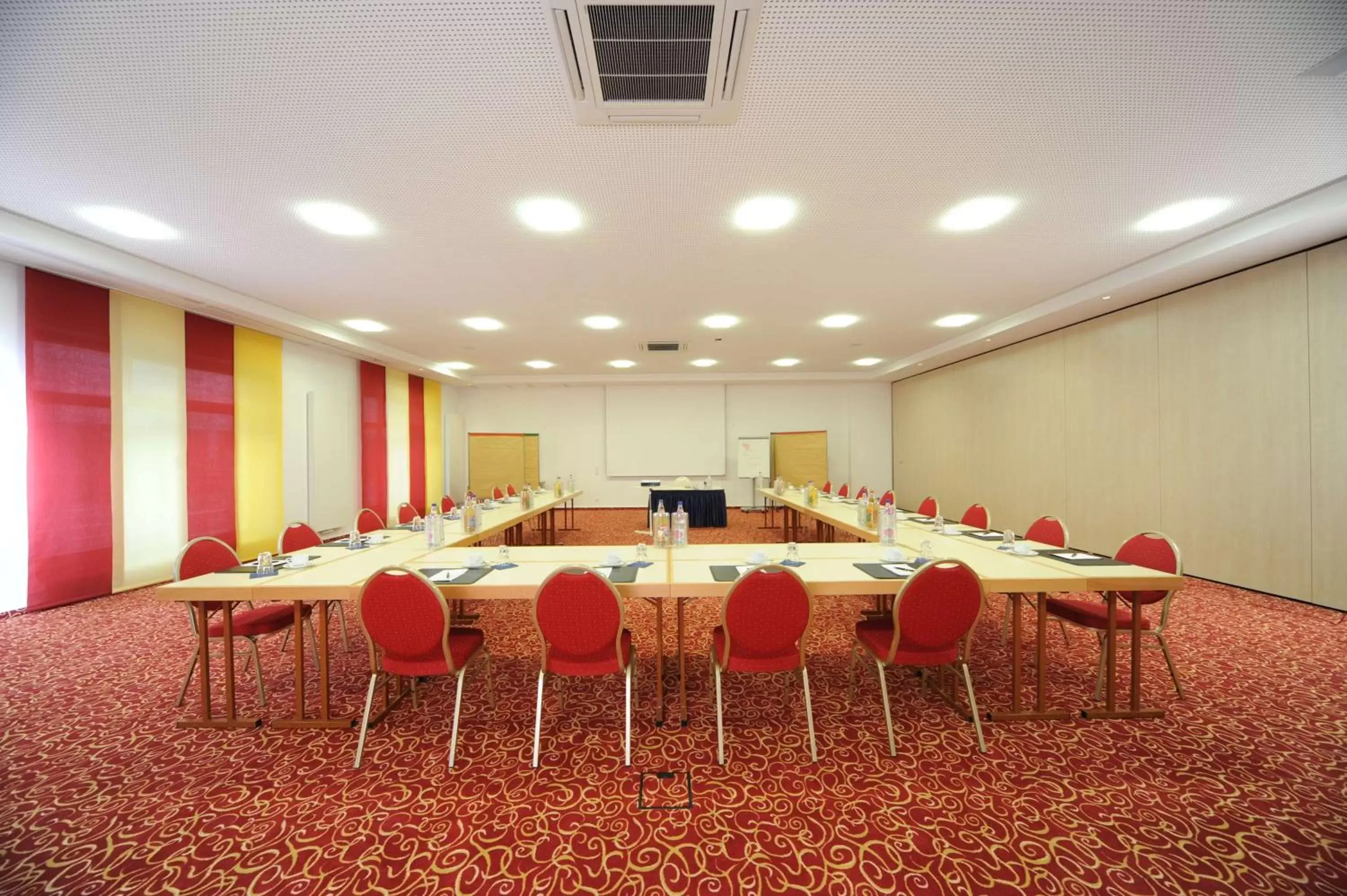 Business facilities in BEST WESTERN Hotel Würzburg-Süd