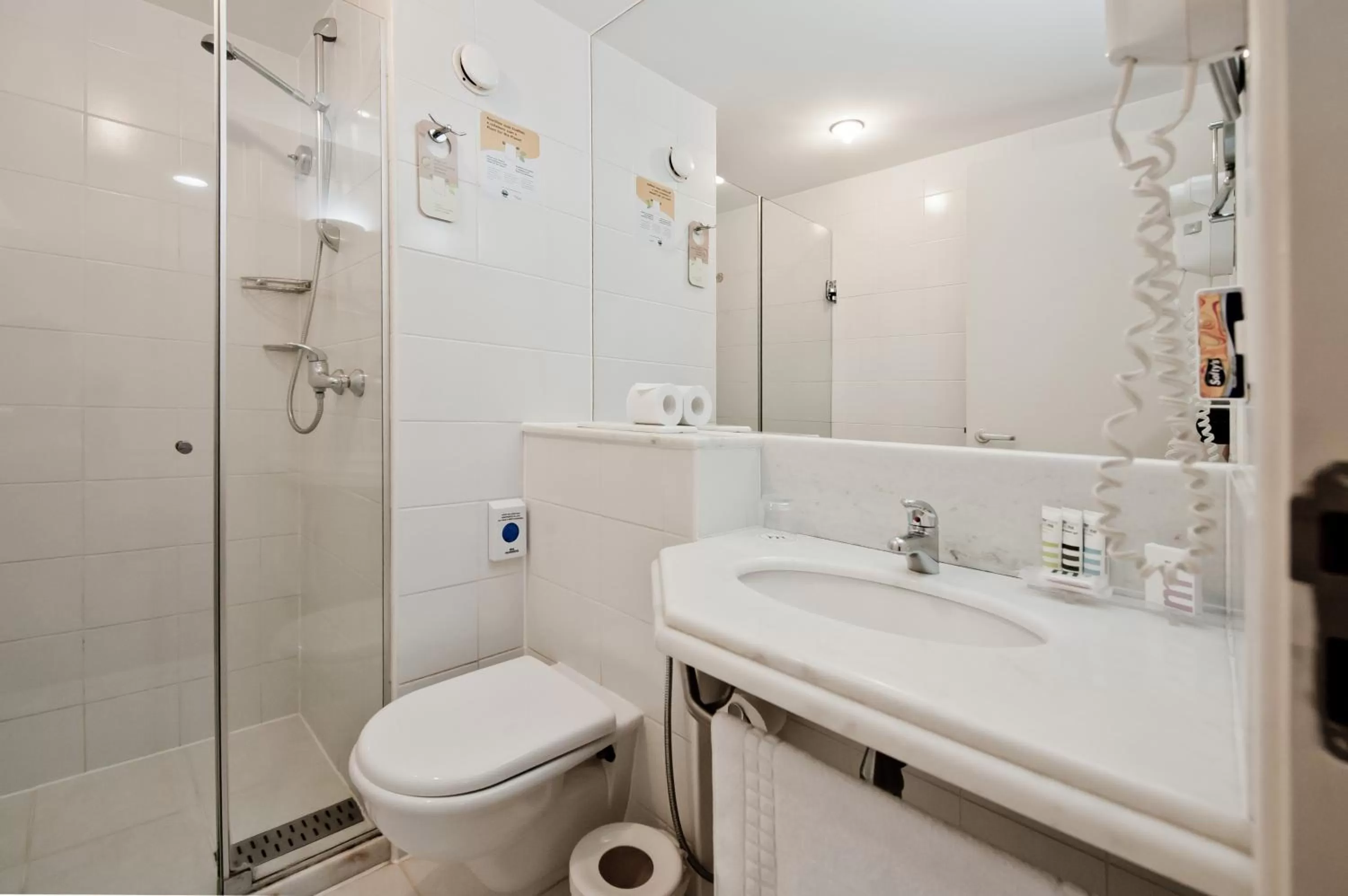 Bathroom in Mercure Guarulhos Aeroporto