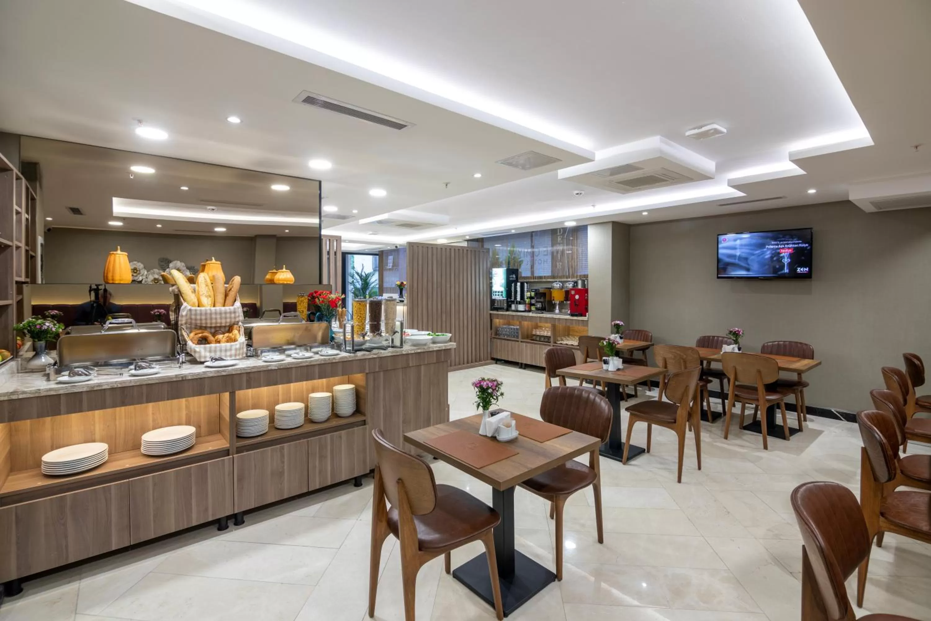 Breakfast in The Omiya Hotel