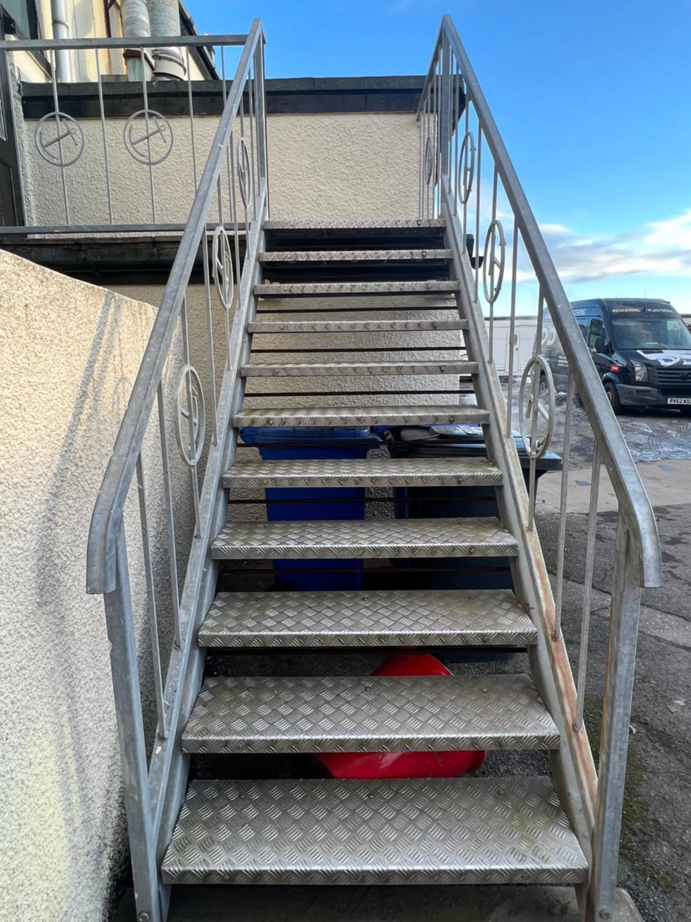 Property building in Links Lets Room Only