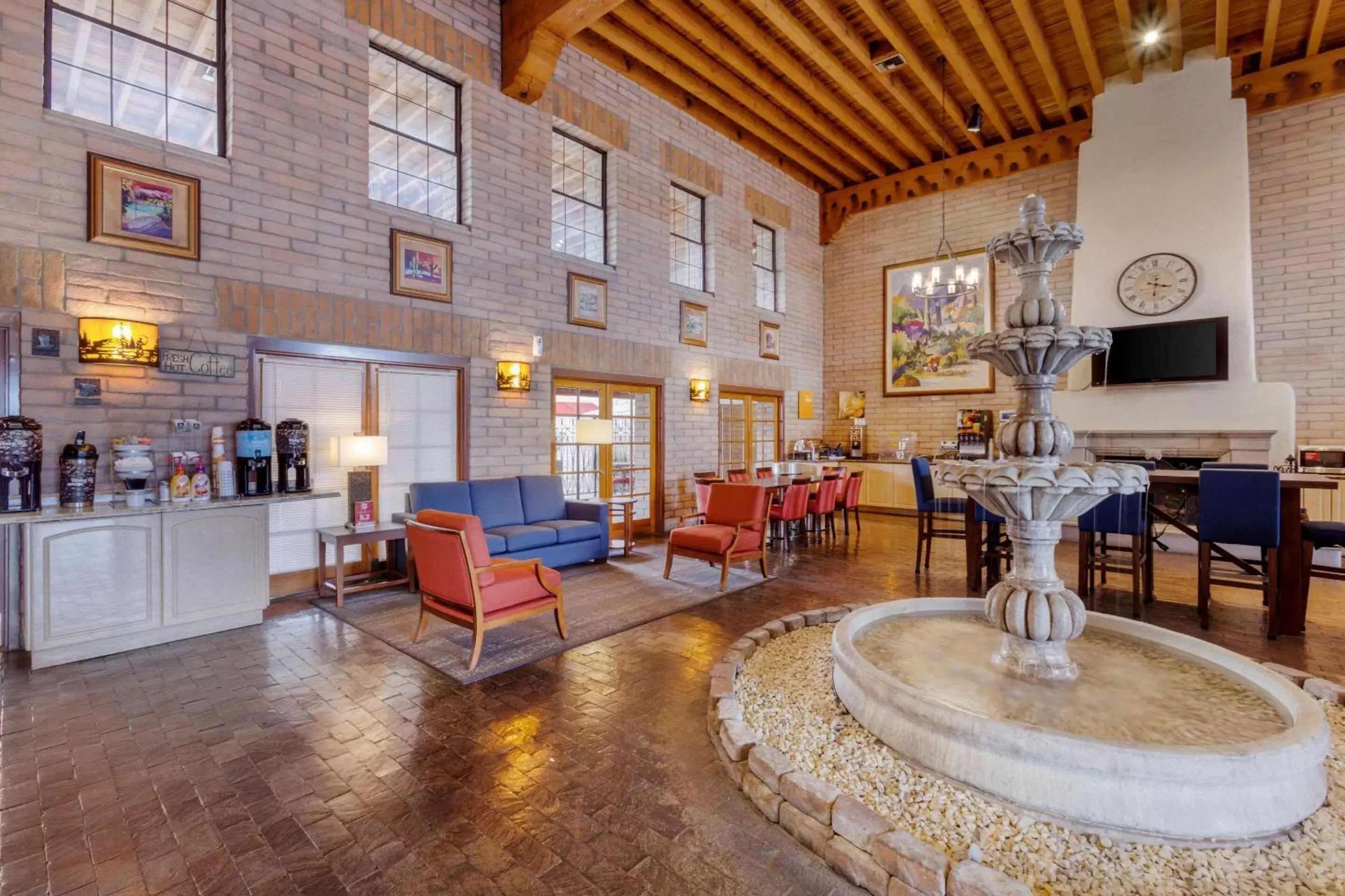 Lobby or reception in Comfort Suites At Sabino Canyon