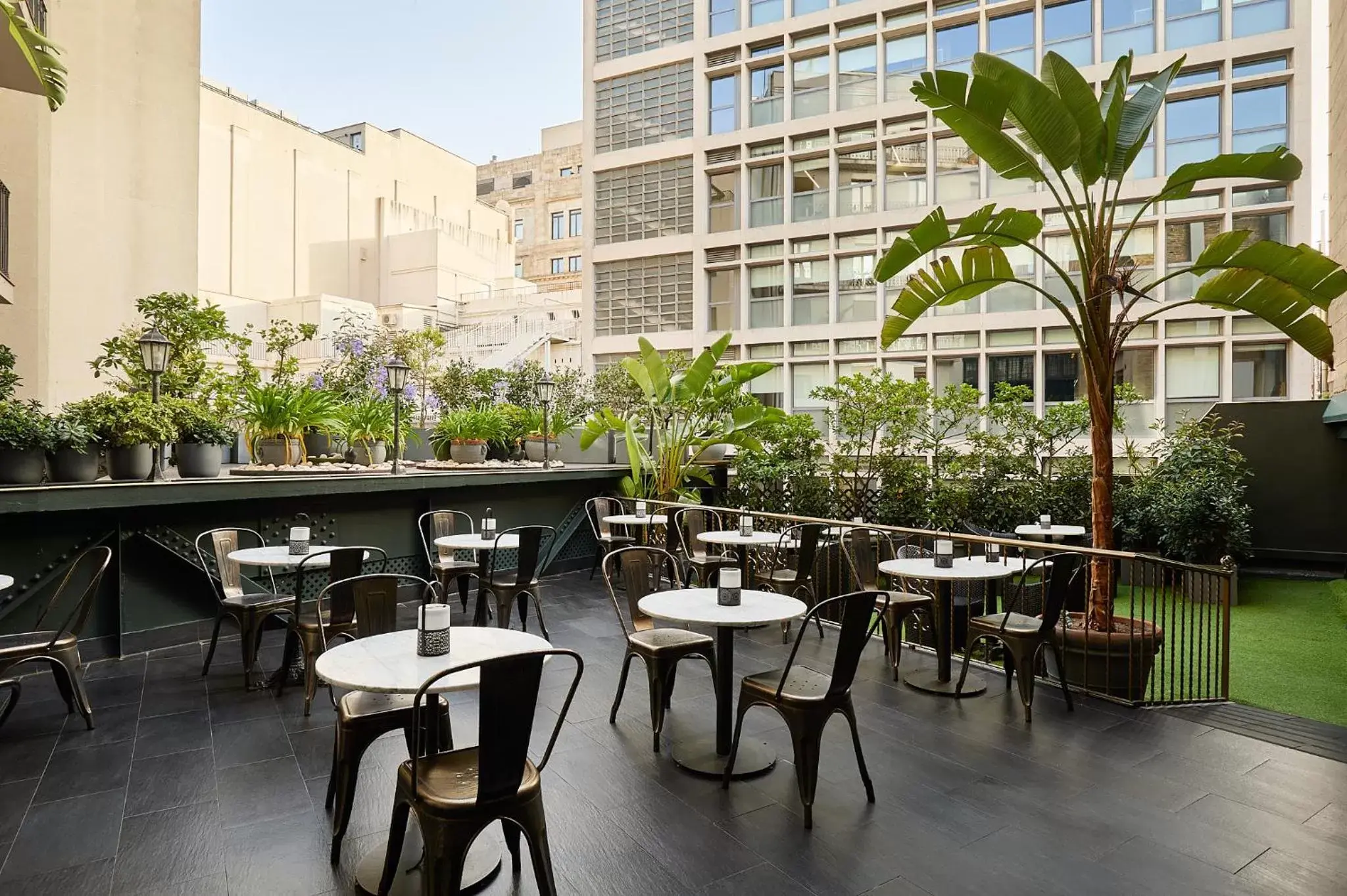 Patio, Restaurant/Places to Eat in Hotel Continental Barcelona