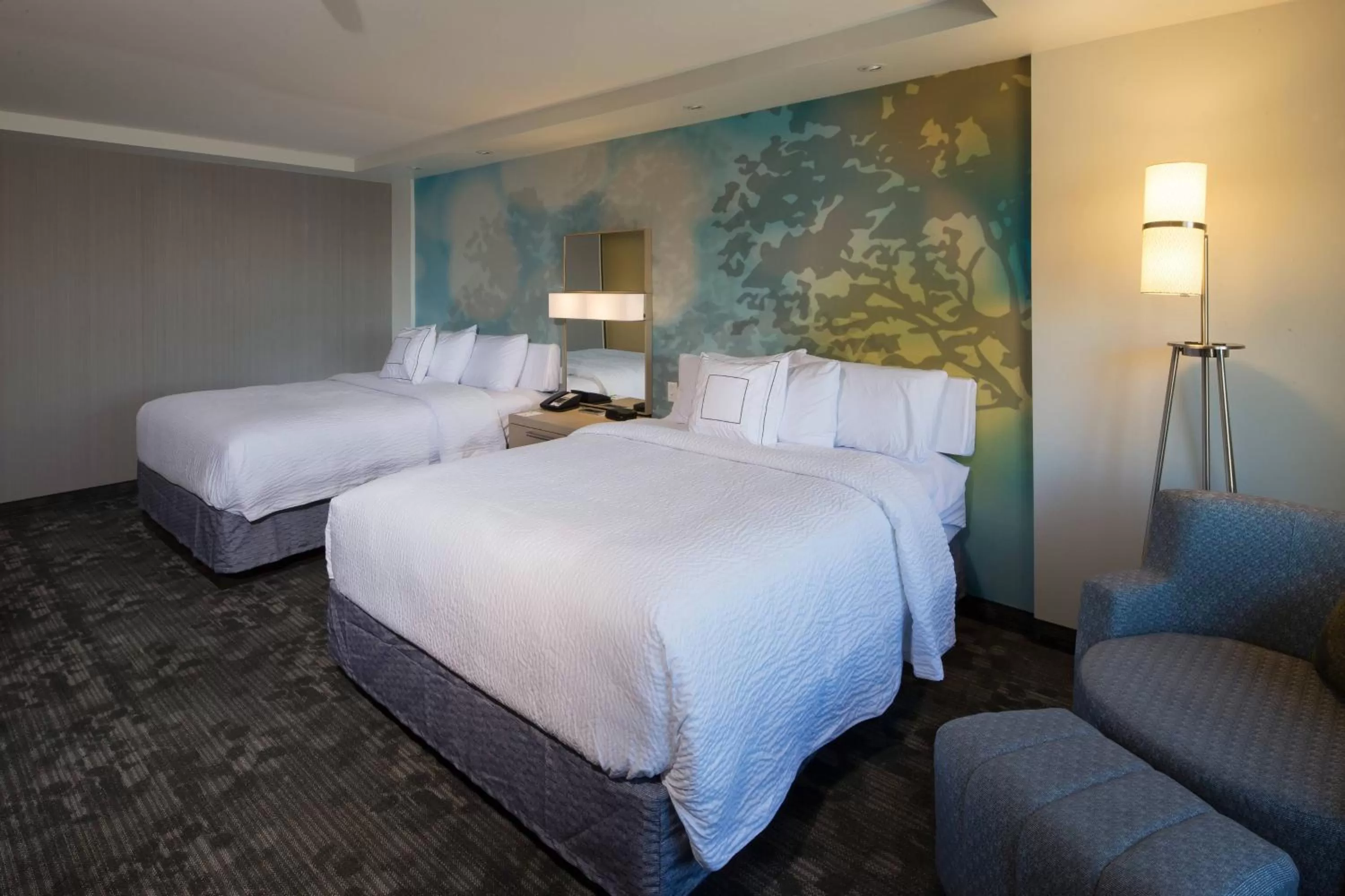 Photo of the whole room, Bed in Courtyard Bay City