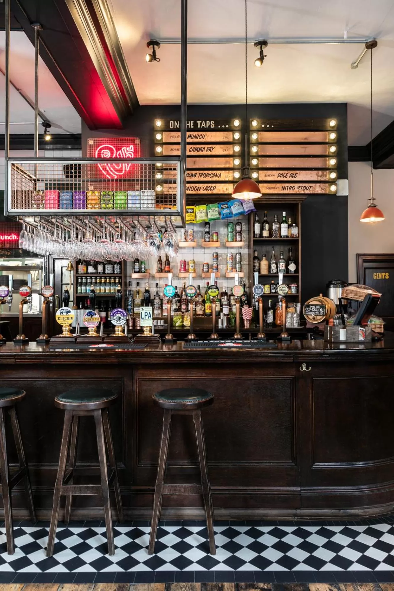 Drinks in PubLove @ The Rose & Crown