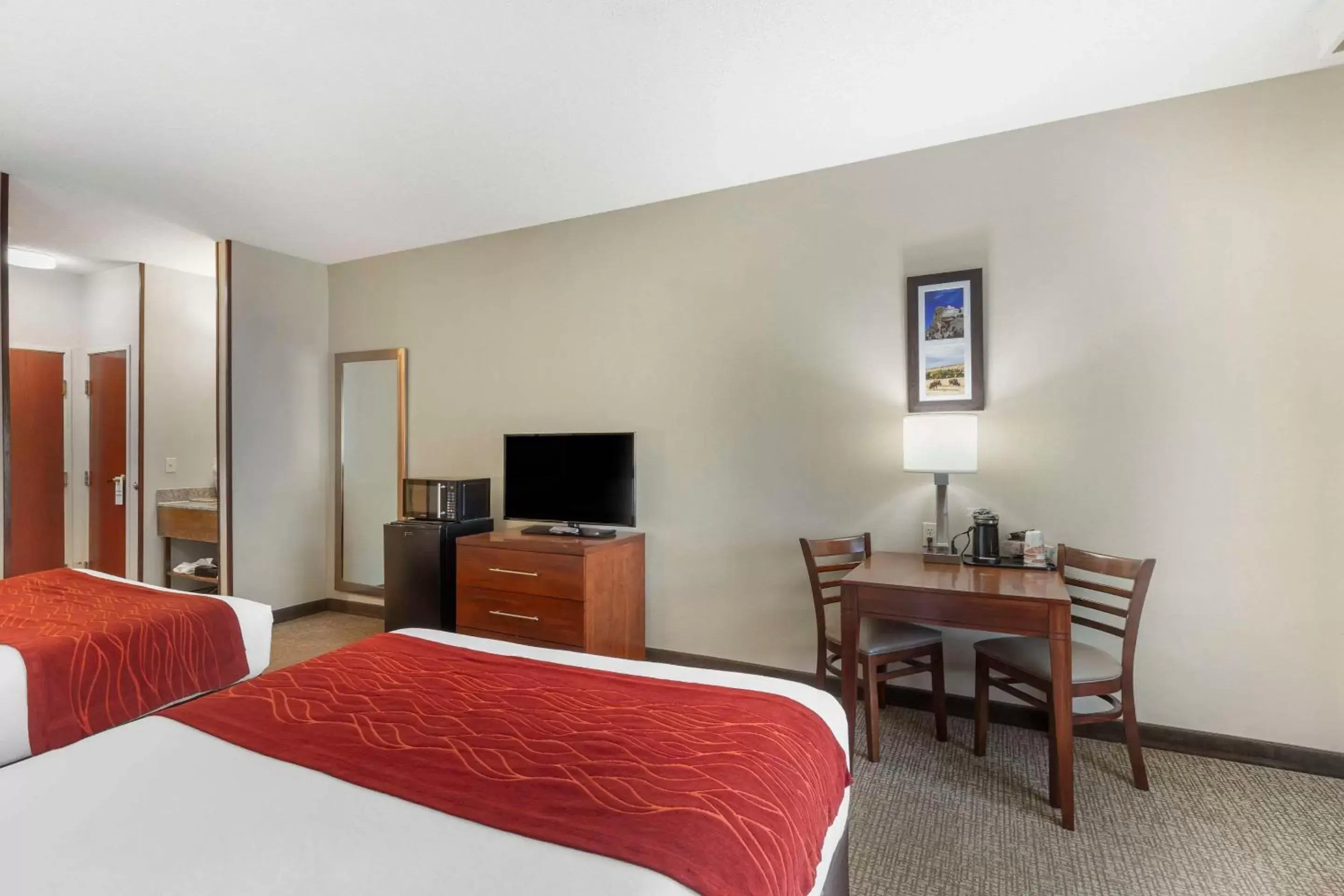 Bedroom, TV/Entertainment Center in Comfort Inn & Suites Rapid City