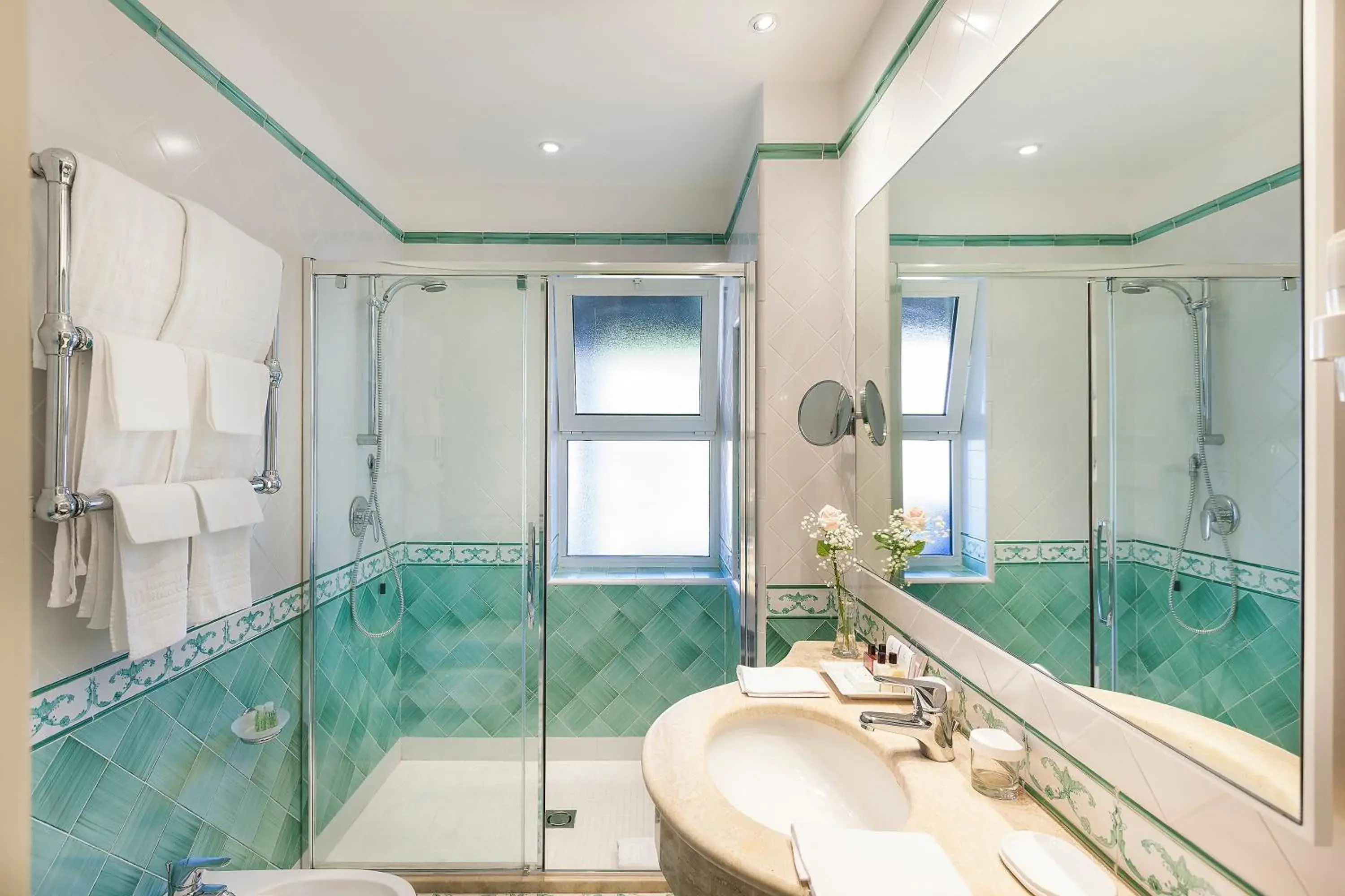 Shower, Bathroom in Grand Hotel Il Moresco