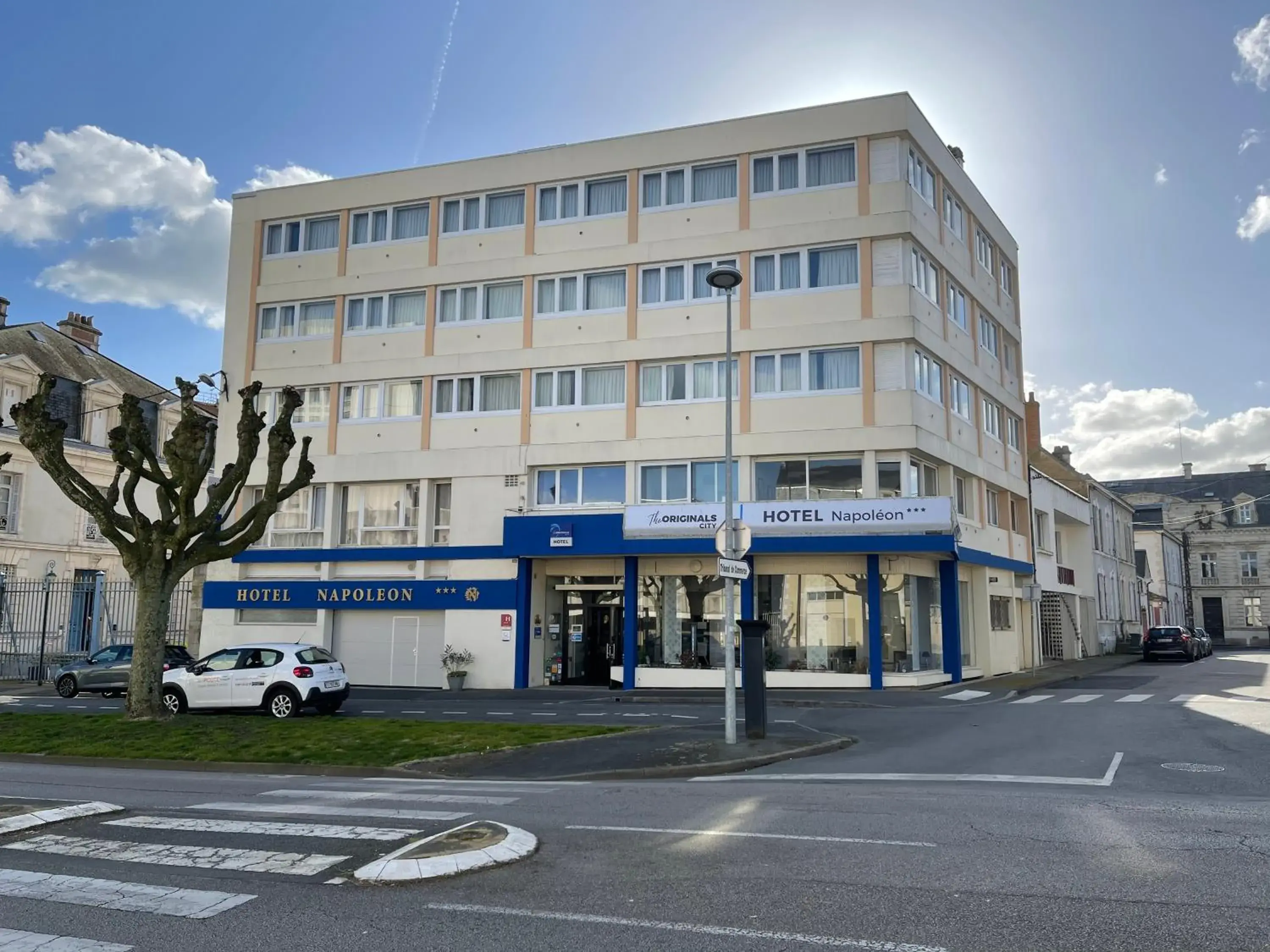 Property Building in The Originals City, Hotel Napoleon, La Roche-sur-Yon (Inter-Hotel)