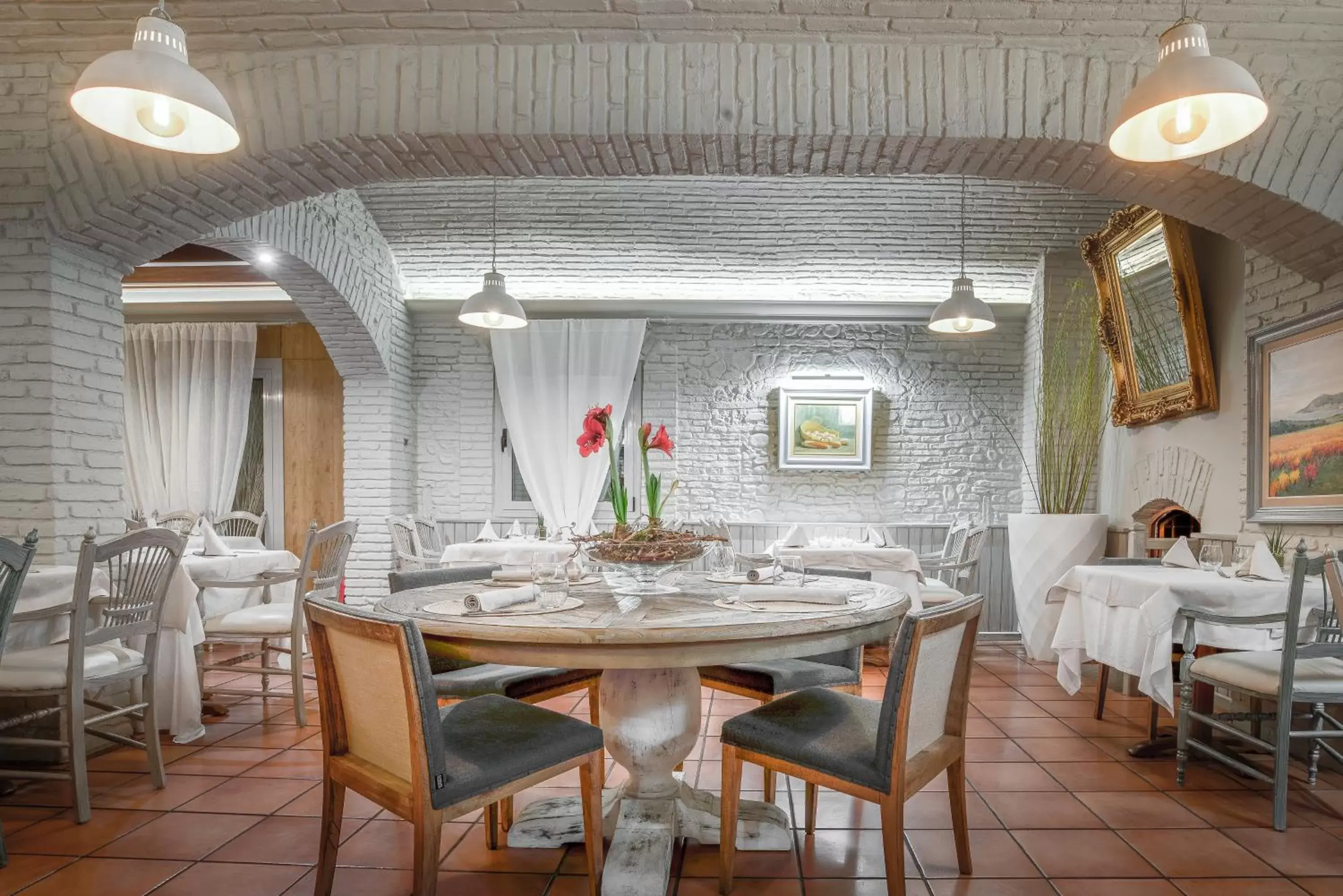 Restaurant/Places to Eat in Hotel Pirineos