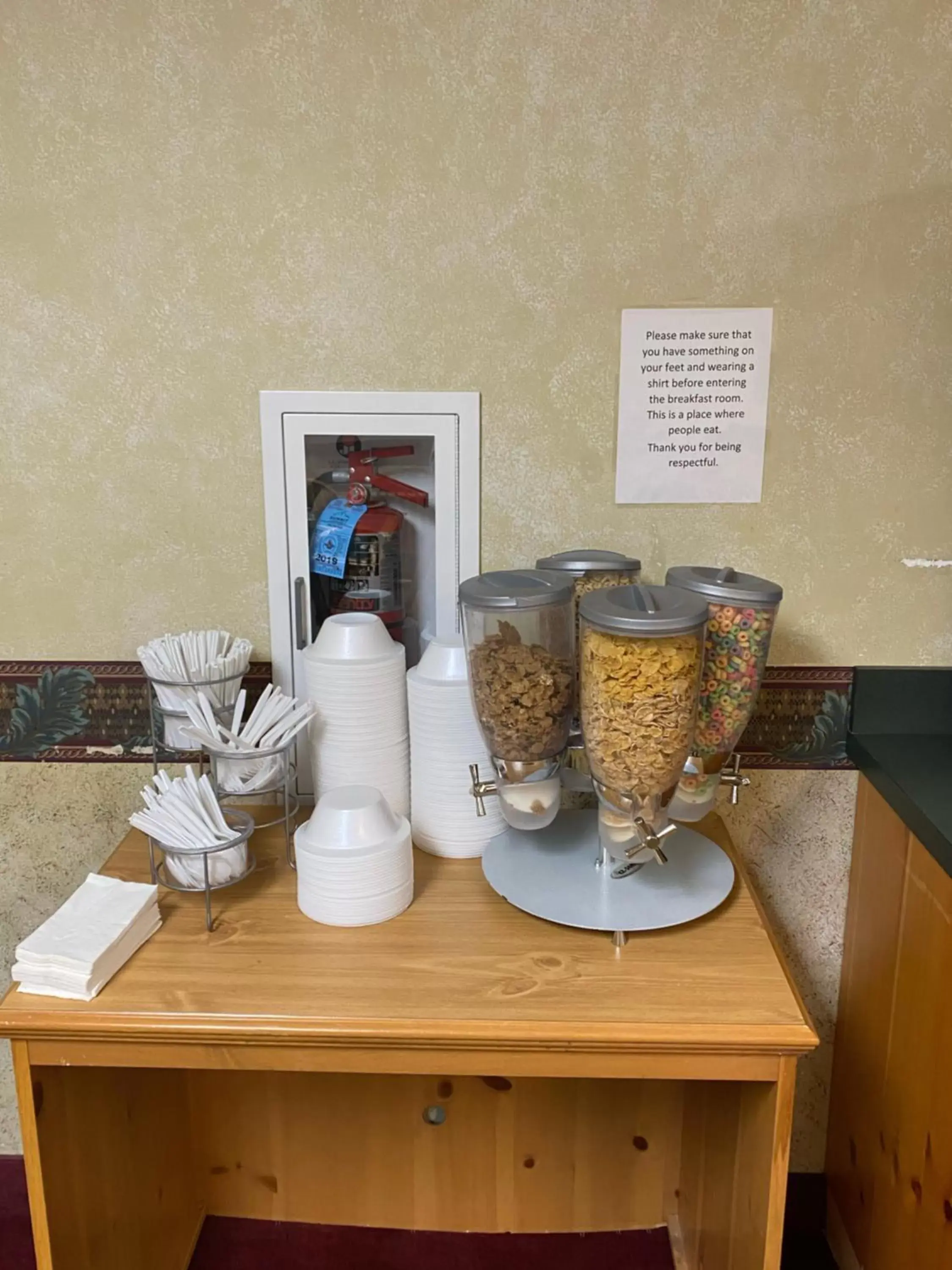 Breakfast in Hometown Inn Indian River Breakfast in Hometown Inn Indian River