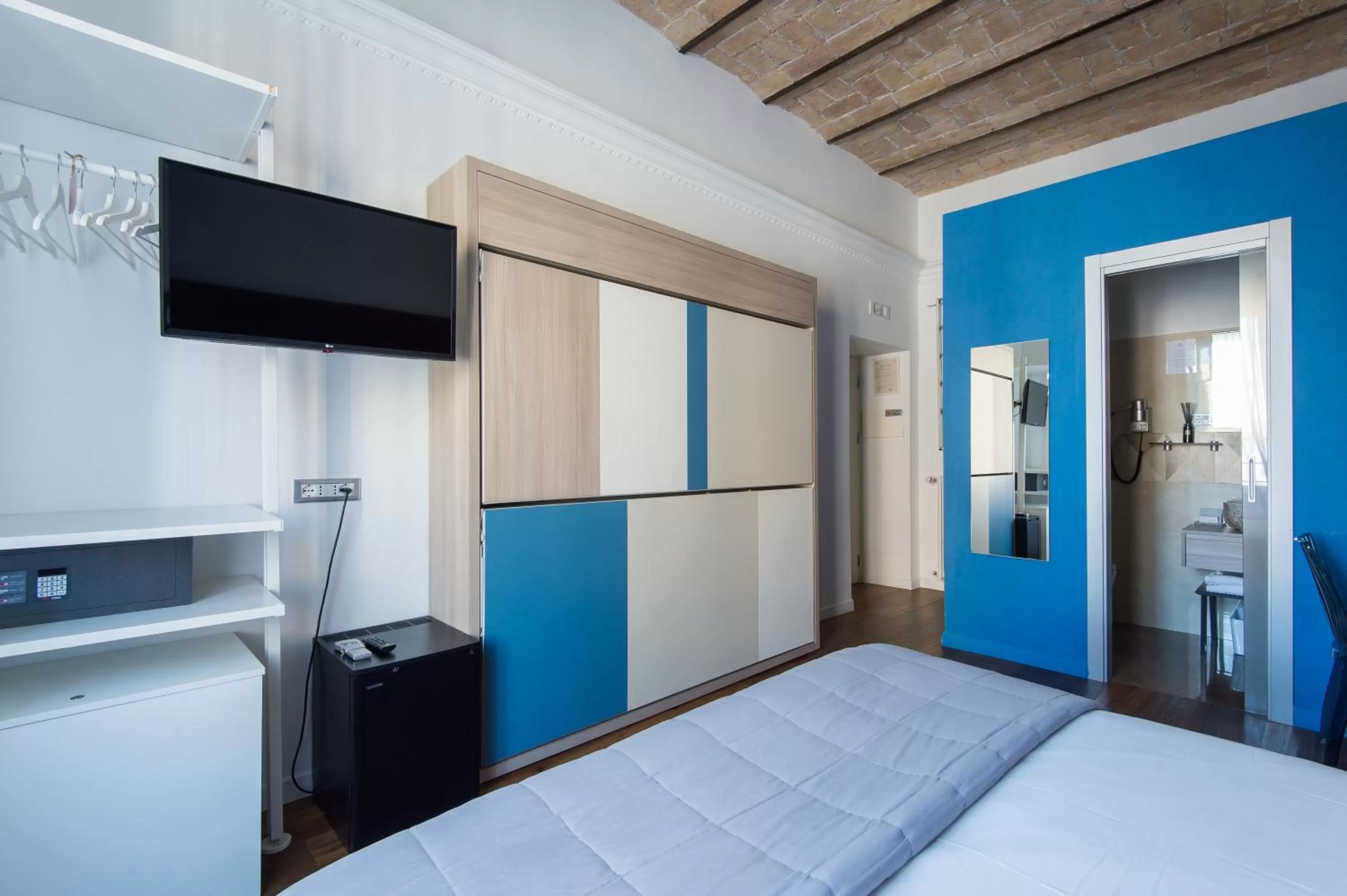 TV and multimedia, Bed in New Design St.Peter