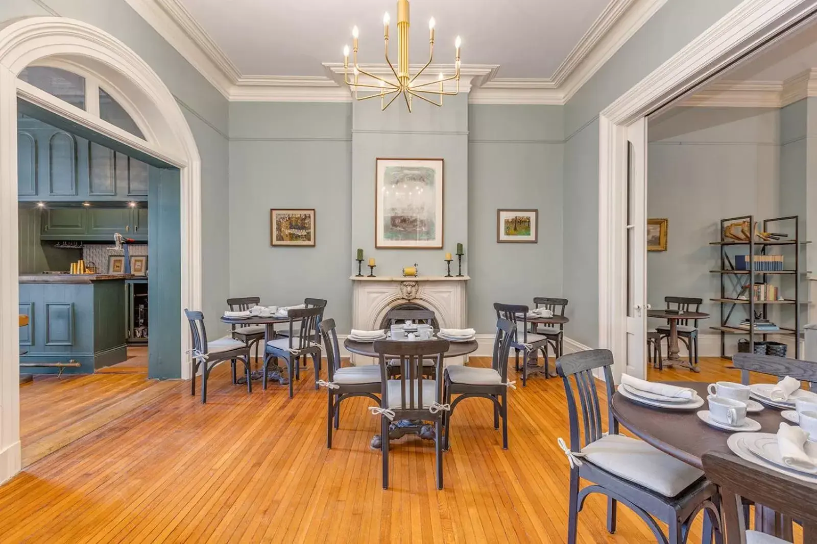 Seating area, Restaurant/Places to Eat in Bellwether House