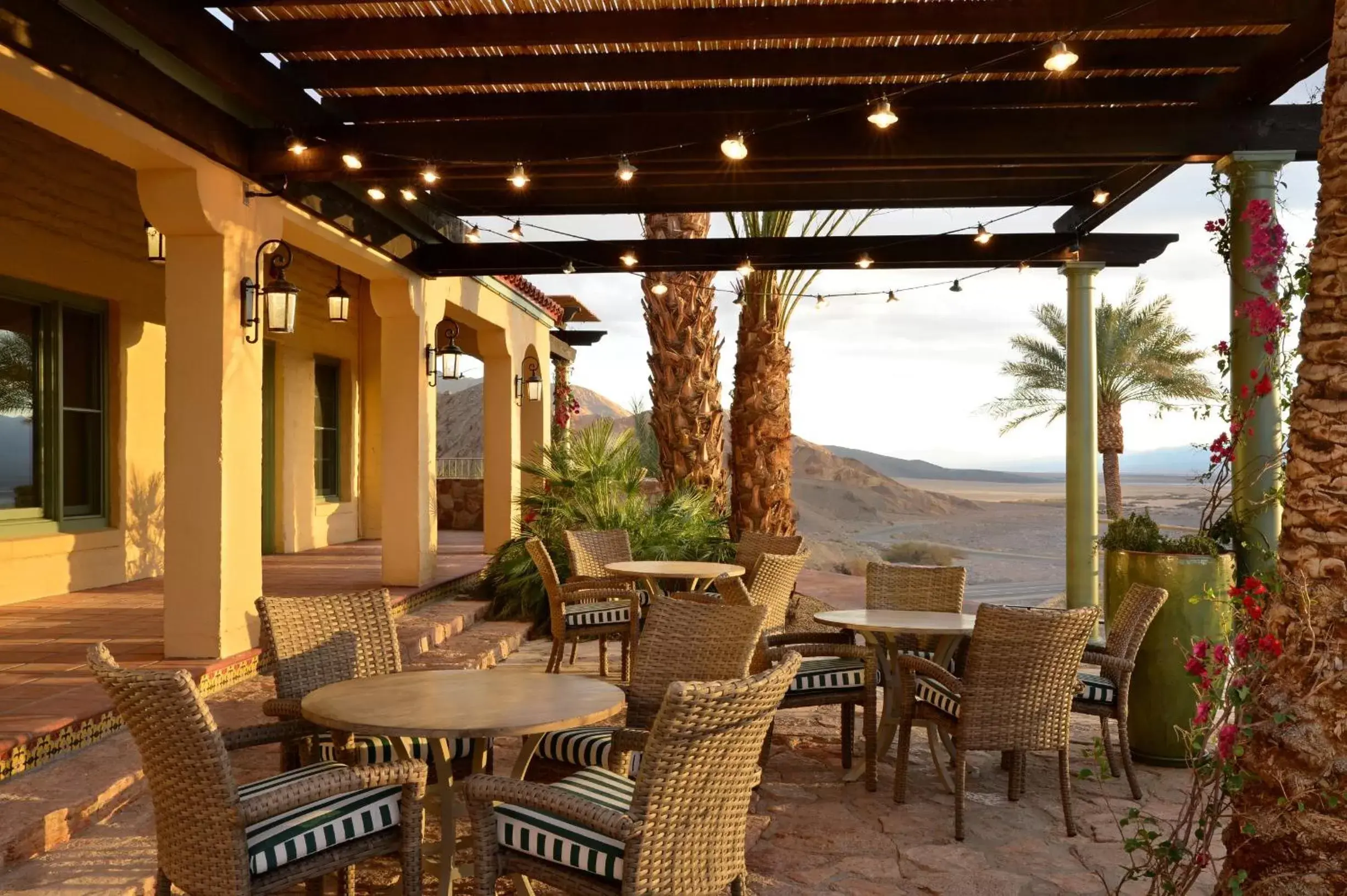 Seating area, Restaurant/Places to Eat in The Inn at Death Valley