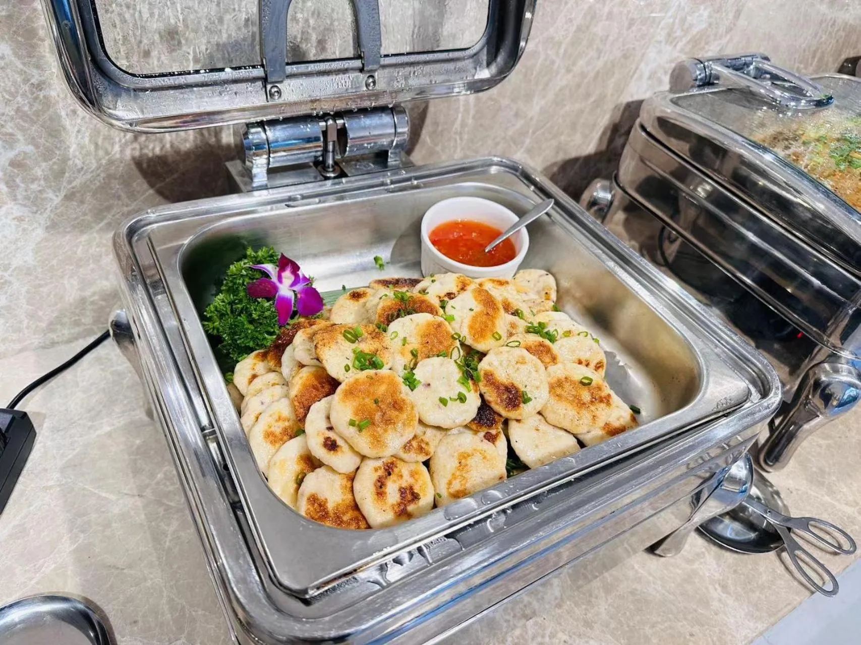 Food and drinks in Bridal Tea House Hotel