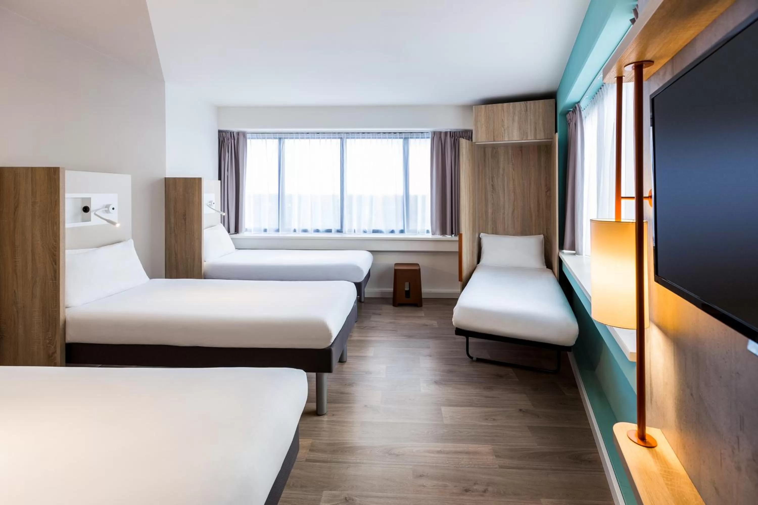 Photo of the whole room, Bed in ibis budget Amsterdam City South