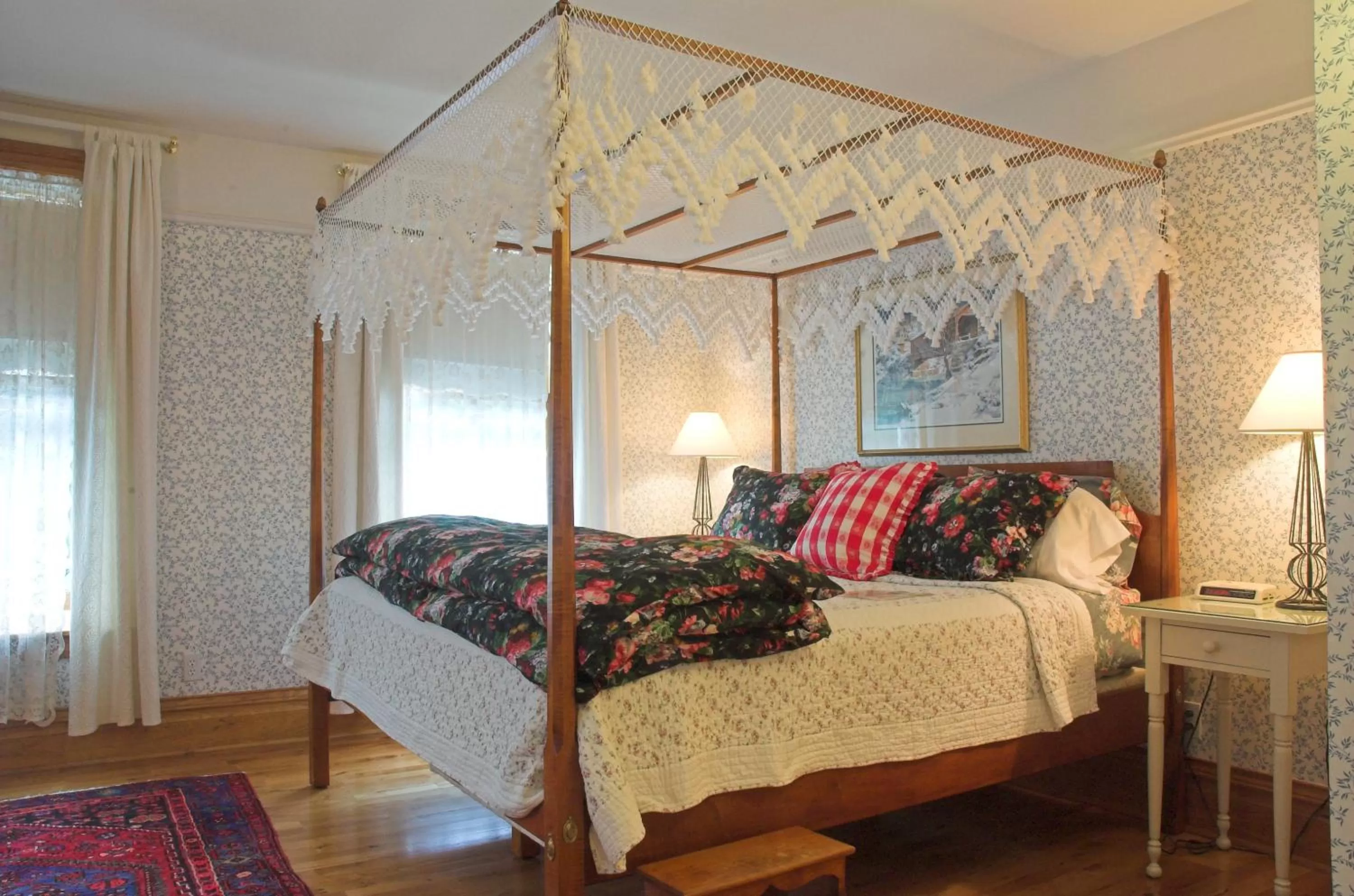 Bed in White Lace Inn