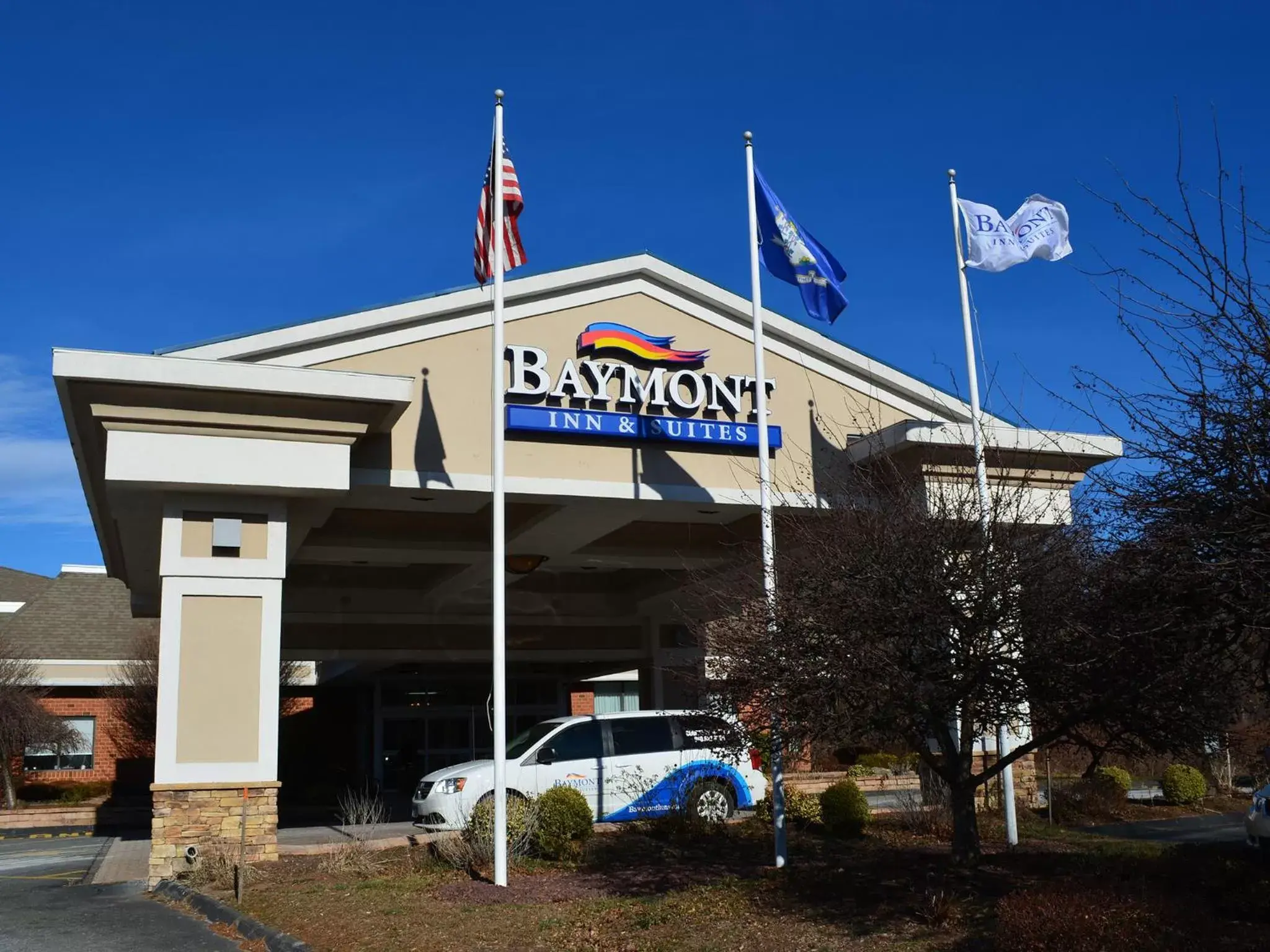 Facade/entrance, Property Building in Baymont by Wyndham East Windsor Bradley Airport