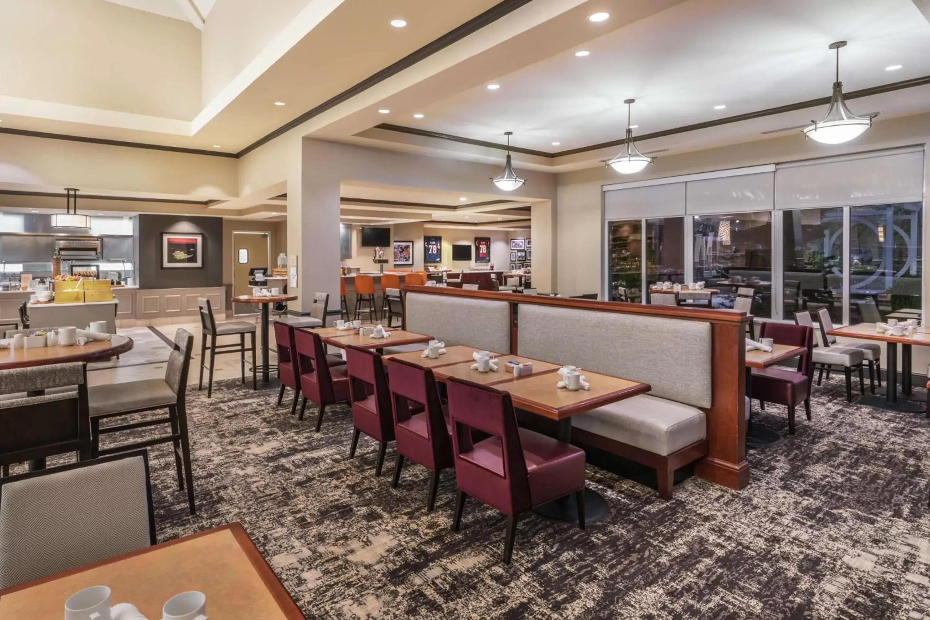 Breakfast, Restaurant/Places to Eat in Hilton Garden Inn Blacksburg University