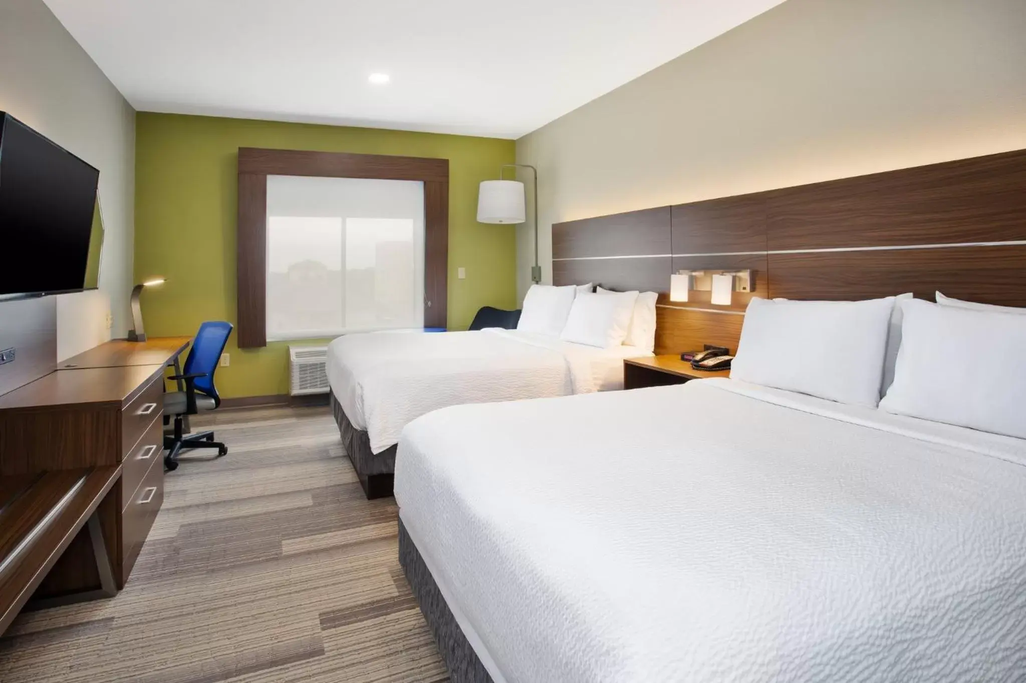 Photo of the whole room, Bed in Holiday Inn Express Hotel and Suites Katy, an IHG Hotel