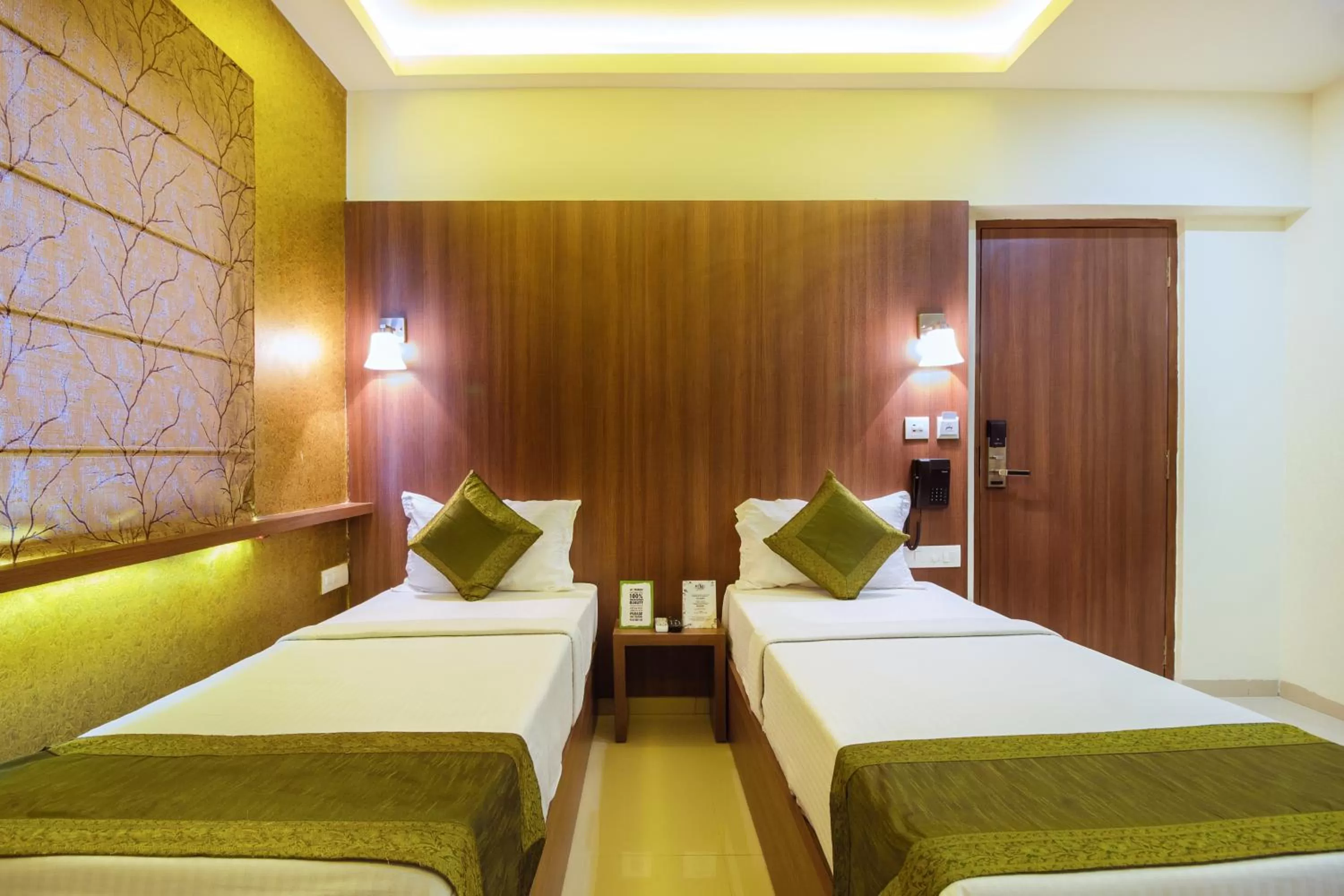 Bedroom, Bed in Itsy Hotels Arastu Inn